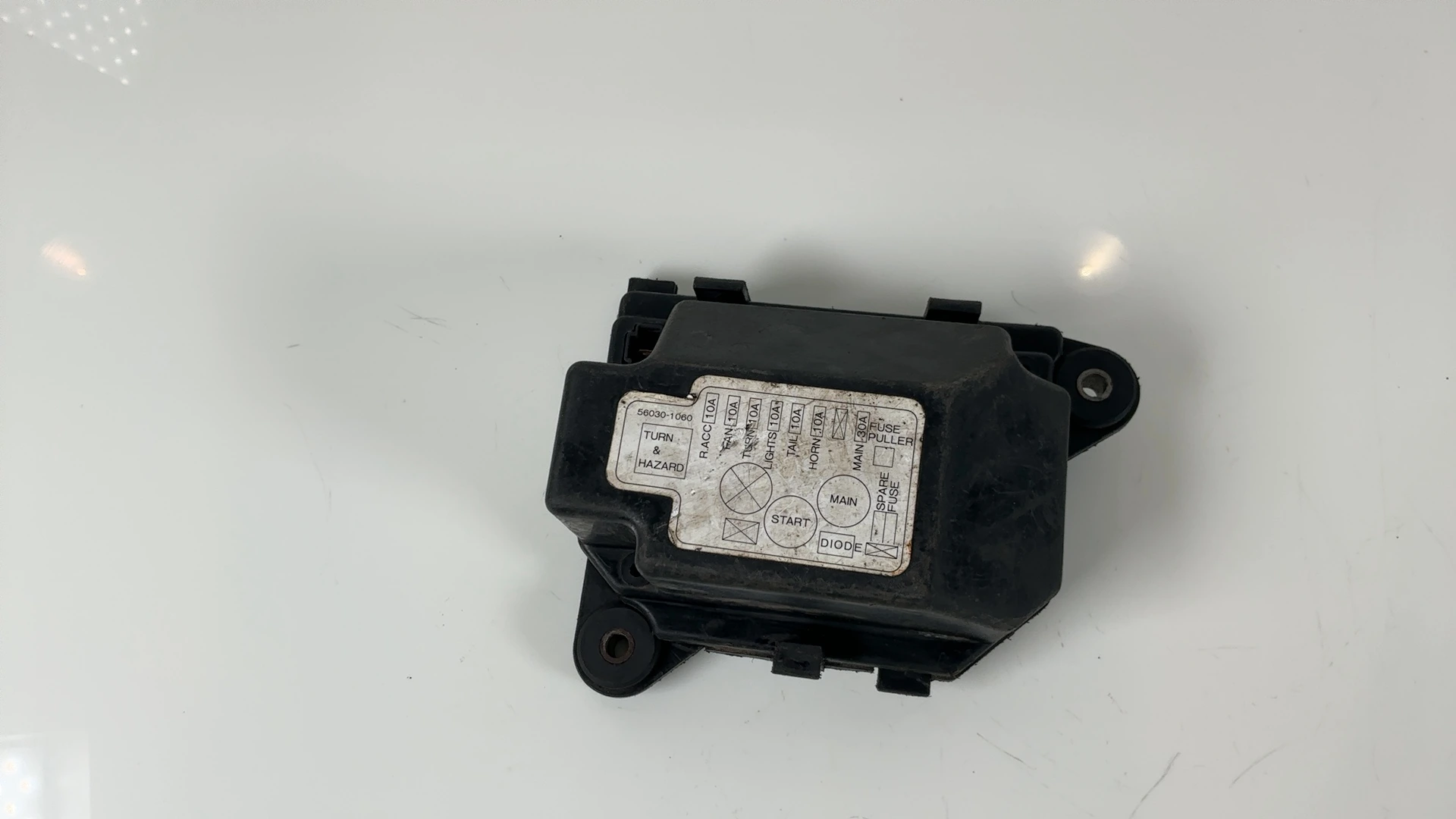 Kawasaki KZ1000 J3 1000 Fuse Junction Relay Box 1983 OEM 59416-1056 - Image 3