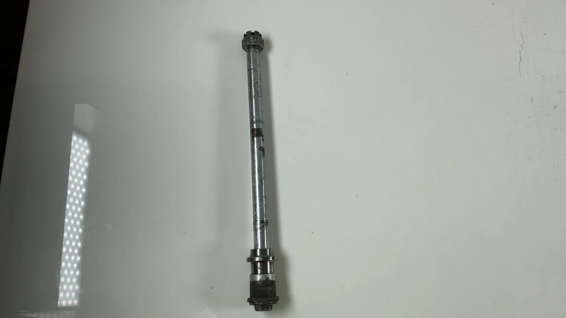 Kawasaki Ninja GPX600R ZX600C 600cc Rear Wheel Axle Spindle 1988-1997 41068-1232