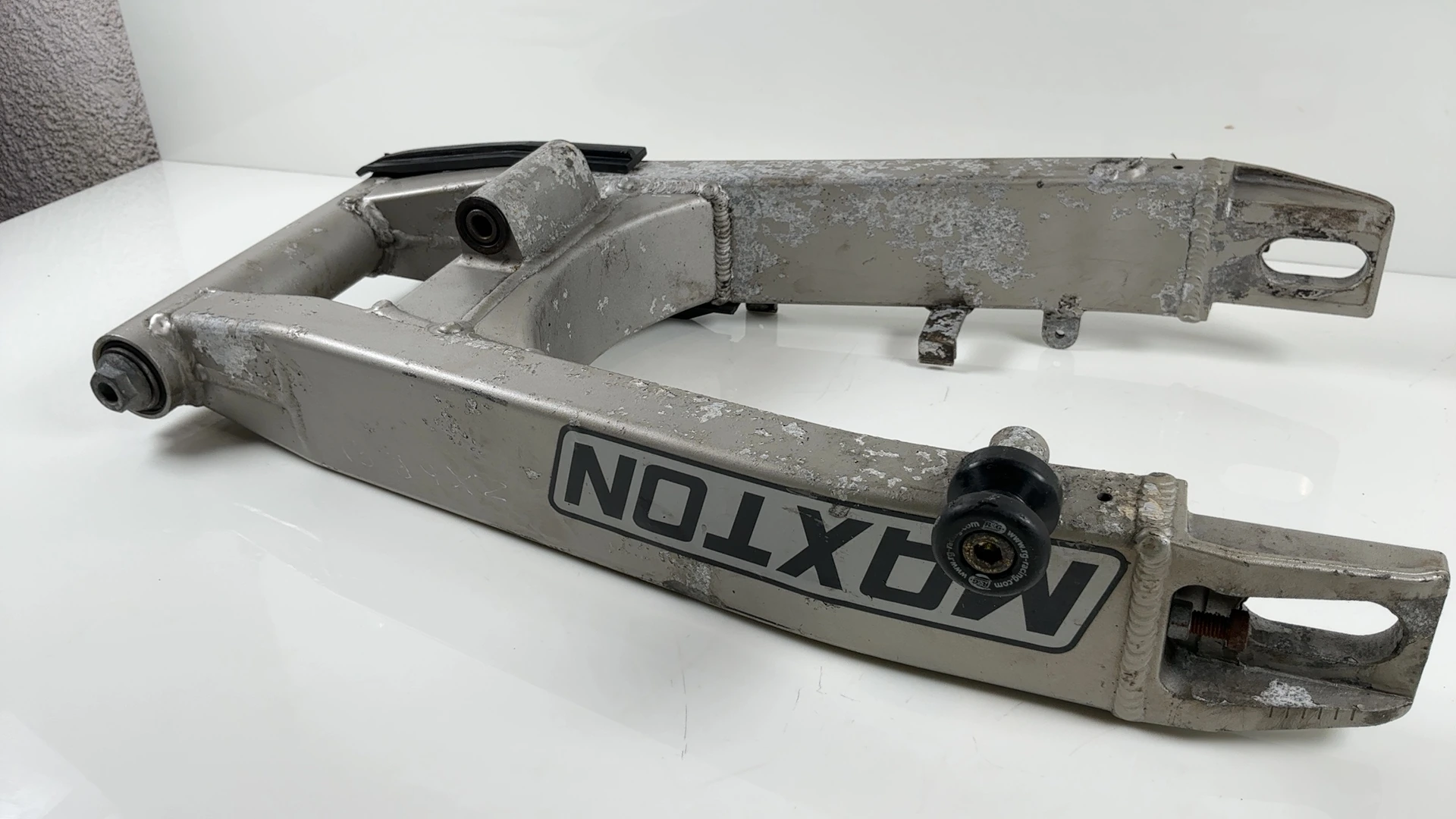 Kawasaki ZZR600 ZX600E 600 Swing Arm 1993-2004 OEM 33001-1418-TX - Image 8