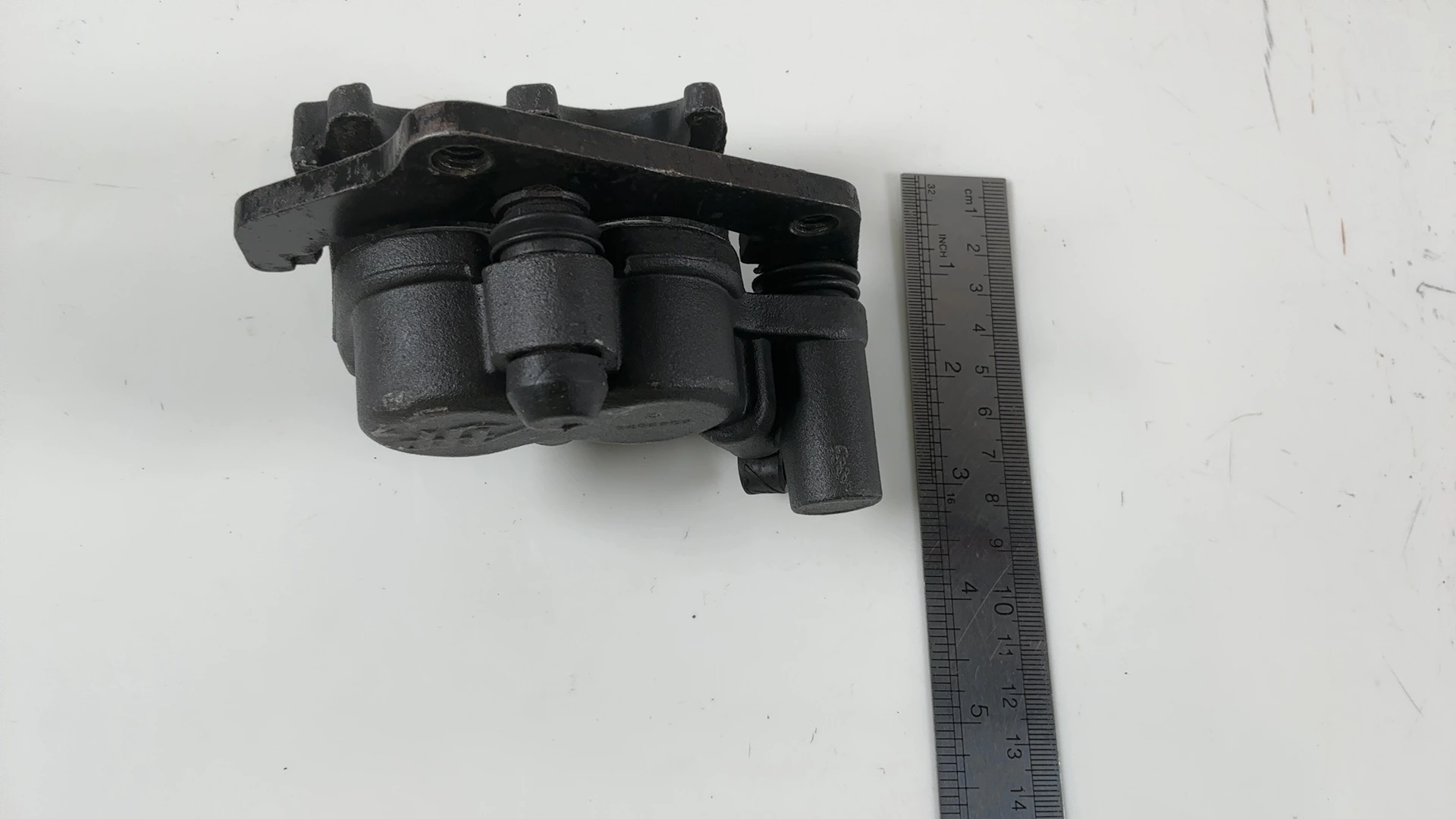 Peugeot Satelis 125 1st Gen 125cc Front Brake Caliper 2006-2012 OEM 767726 - Image 3