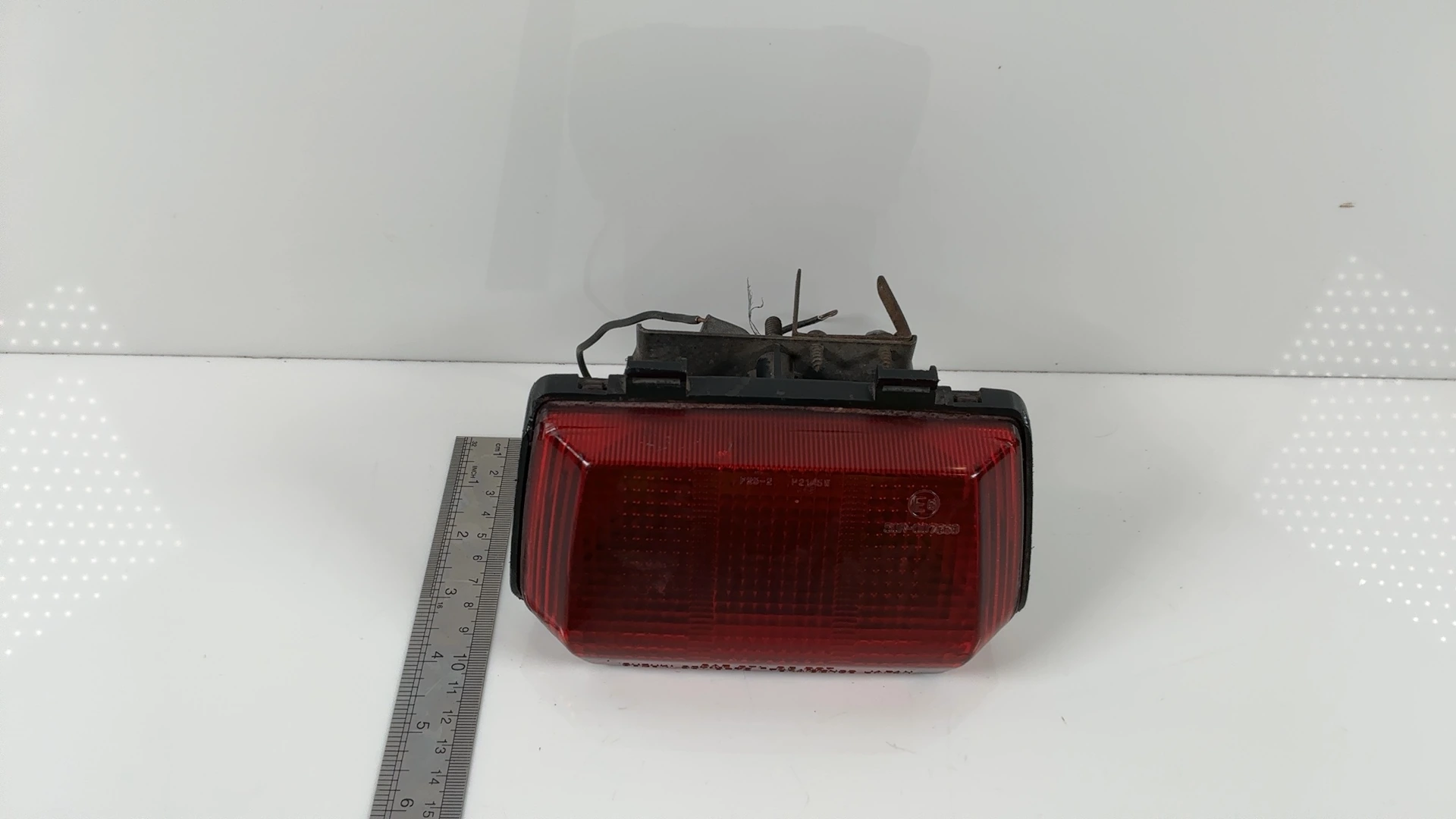Suzuki GSX-R1100 GV73 1100 Tail Light 1989-1992 OEM 35710-17C10 - Image 10