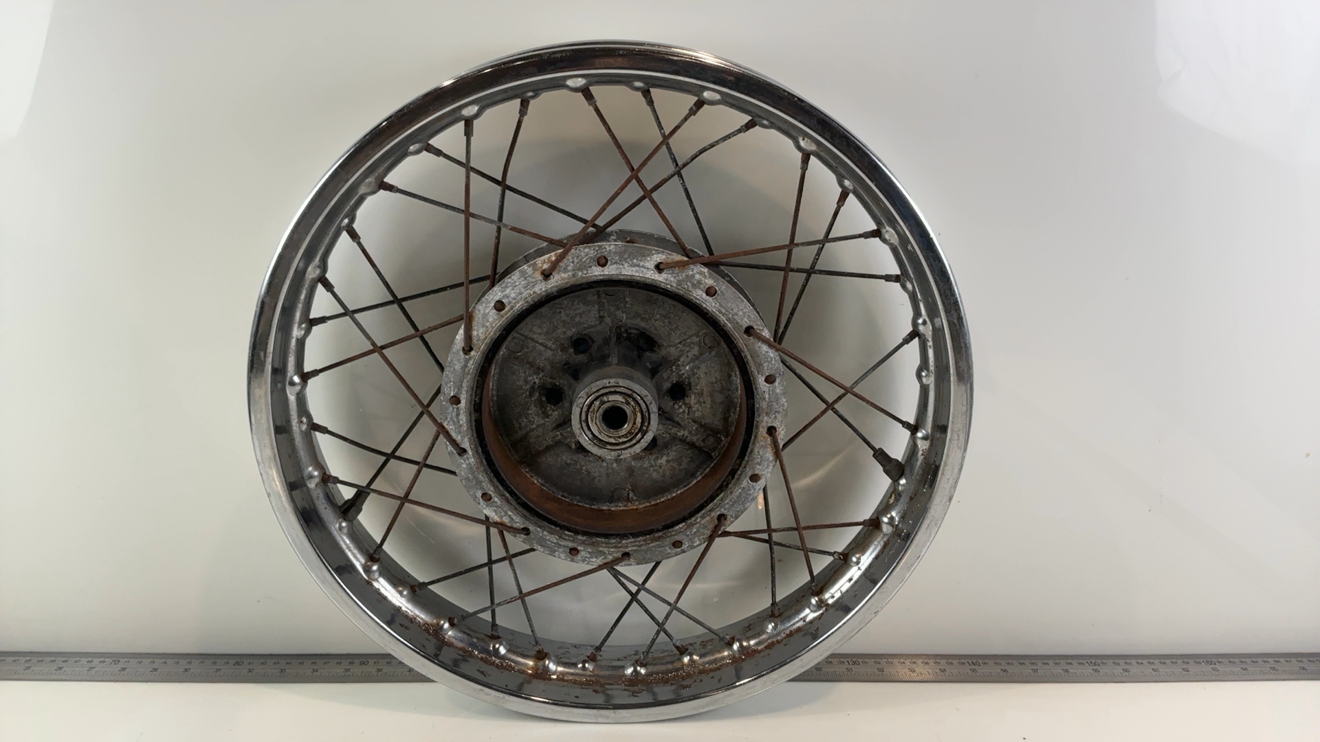 Suzuki GT250 GT 250 250cc Rear Wheel Rim 1973-1977 OEM 64110-11001 - Image 5