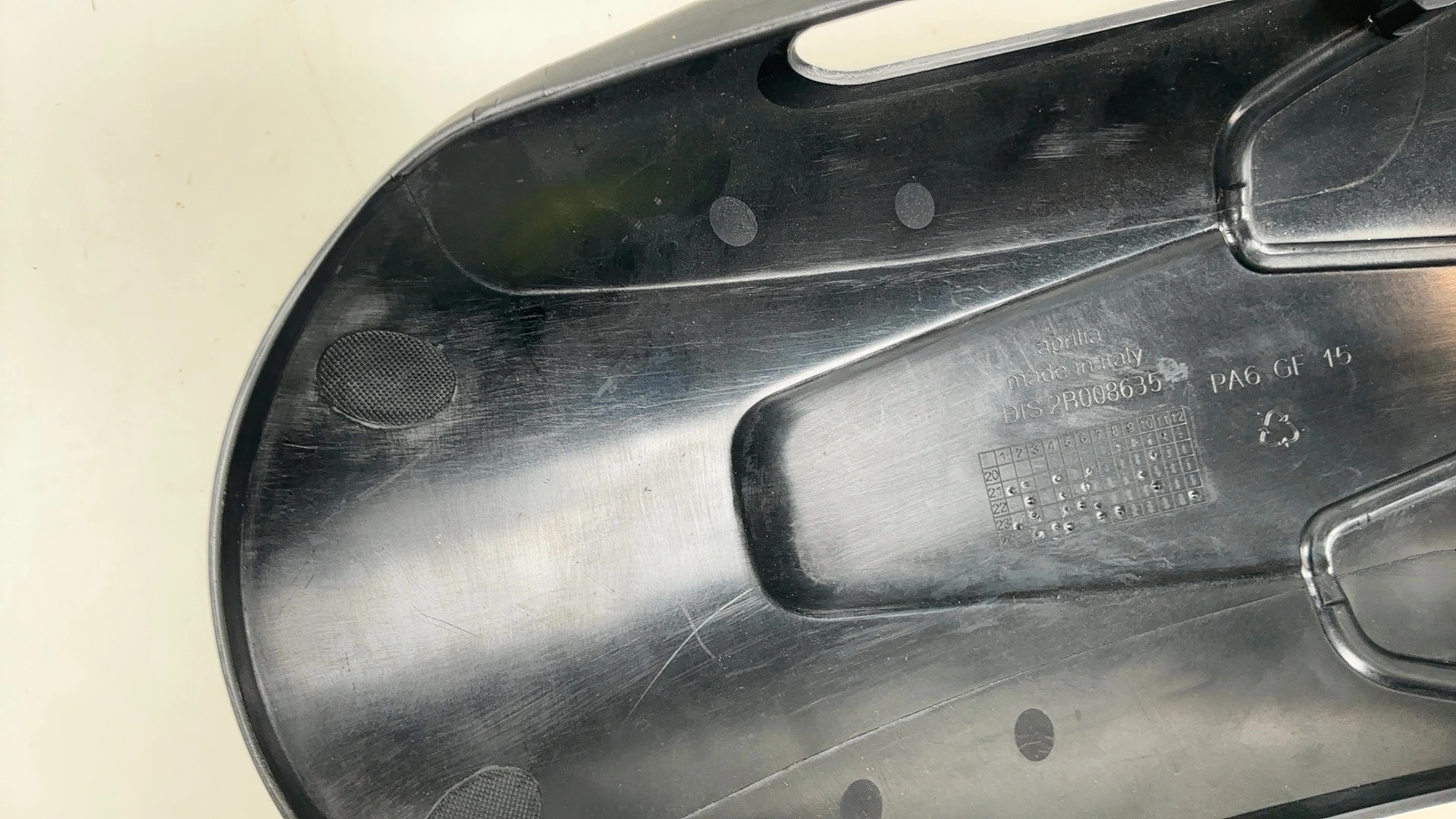 Aprilia RSV4 Tuono 1100 RS Tuono 660 Front Mudguard Fender 2020-26 OEM 2B008635 - Image 7