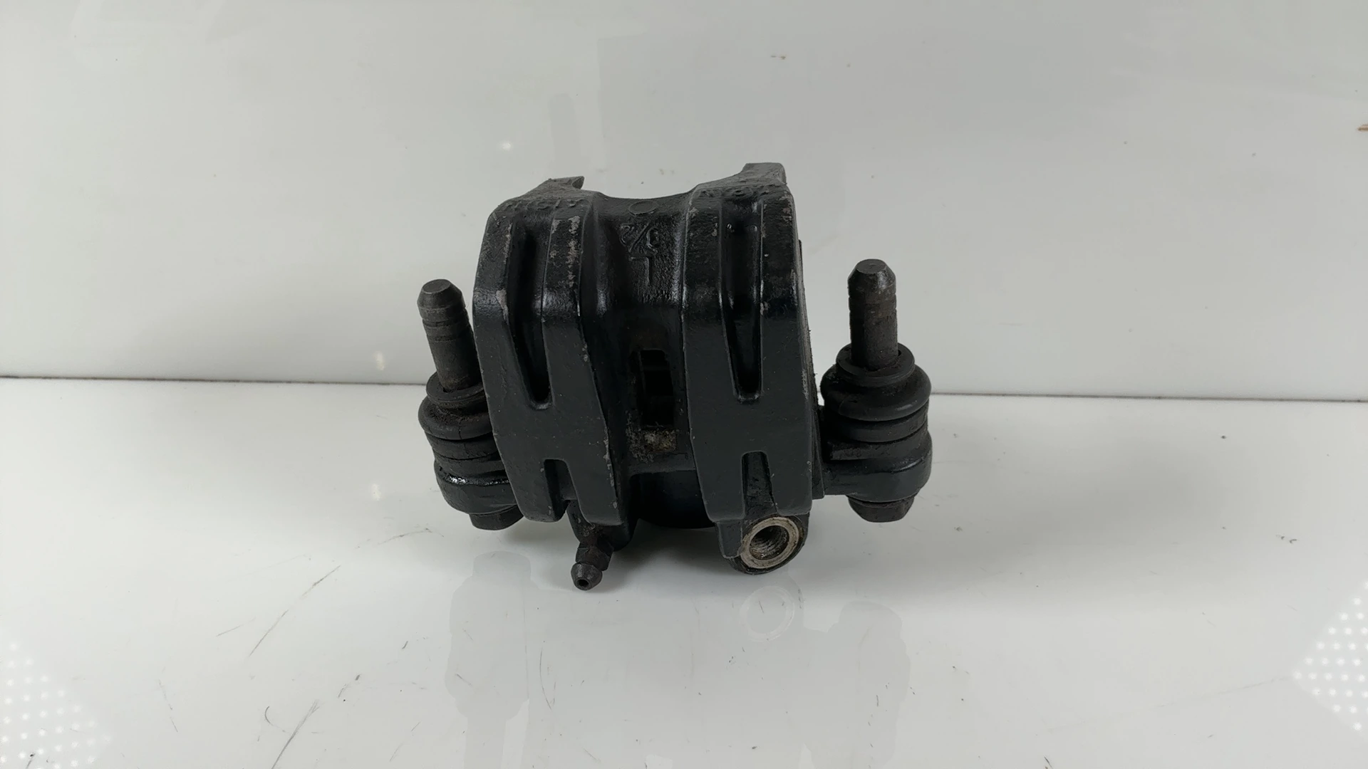 Suzuki GS550L GS550 550cc Front Left Brake Caliper 1979-1982 OEM 59300-49053