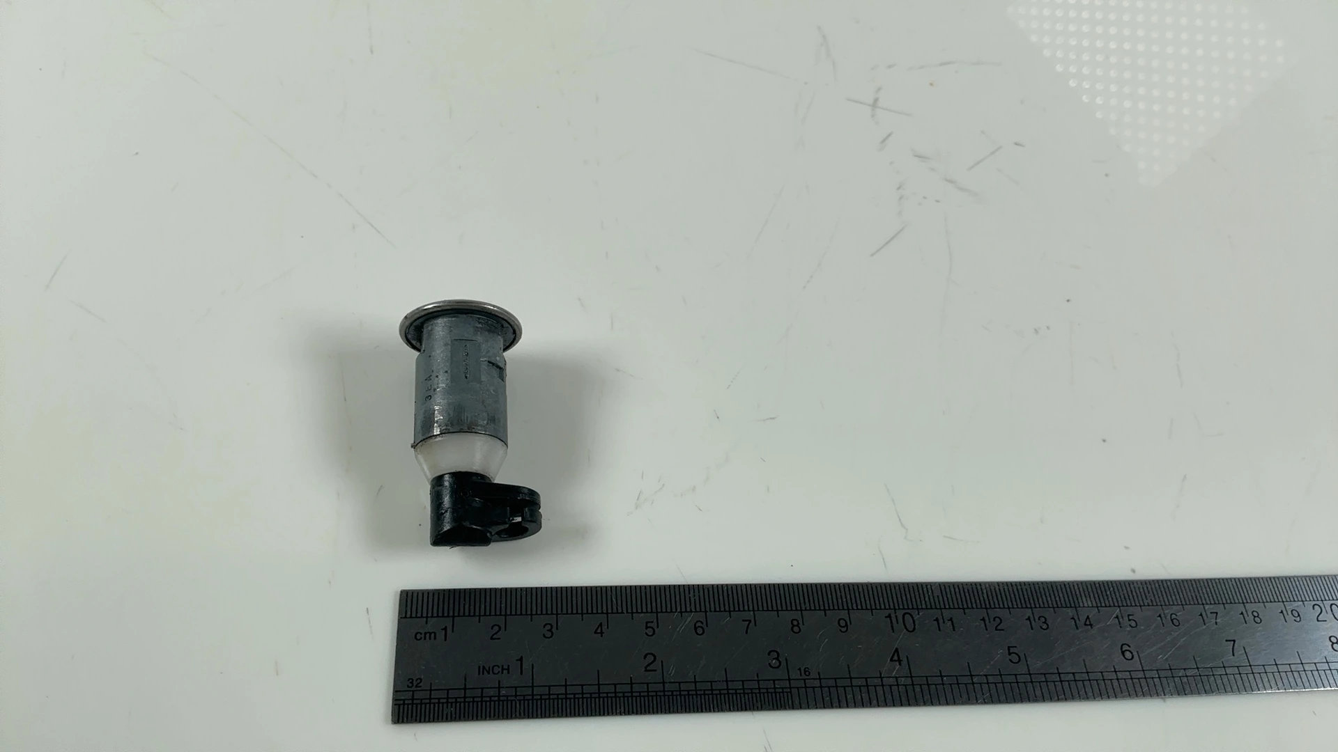 Honda CBR600RR PC37 600cc Rear Passenger Seat Lock Cylinder 2003-4 77234-MBL-611 - Image 5