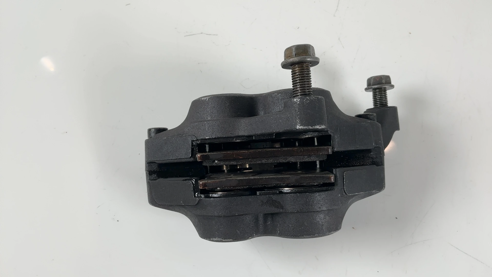 Yamaha FZR1000 3GM 1000cc Front Right Brake Caliper 1989-90 OEM  3GM-2580U-50-00 - Image 7