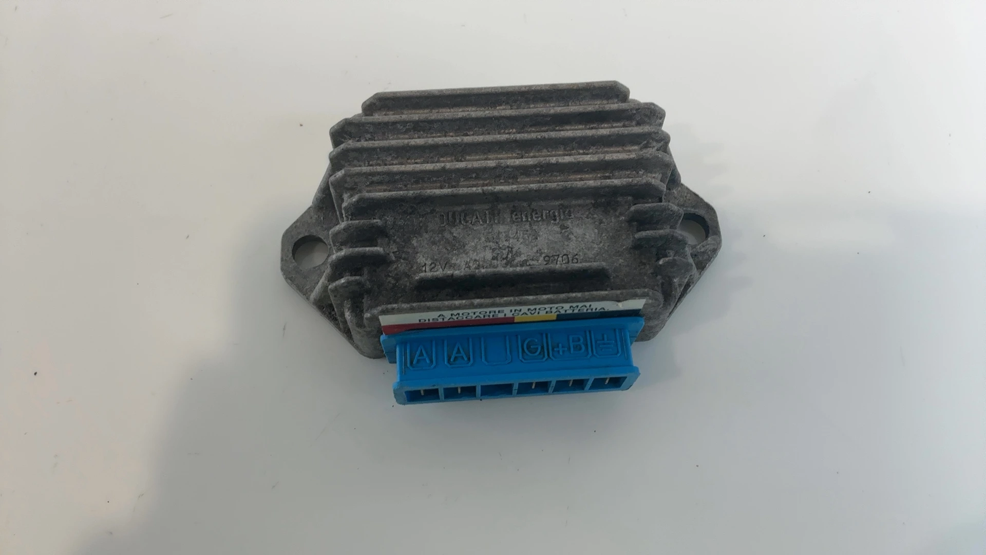 Piaggio Vespa ET2 ET4 50 125 Voltage Regulator Rectifier 1996-2000 OEM 2940165 - Image 2