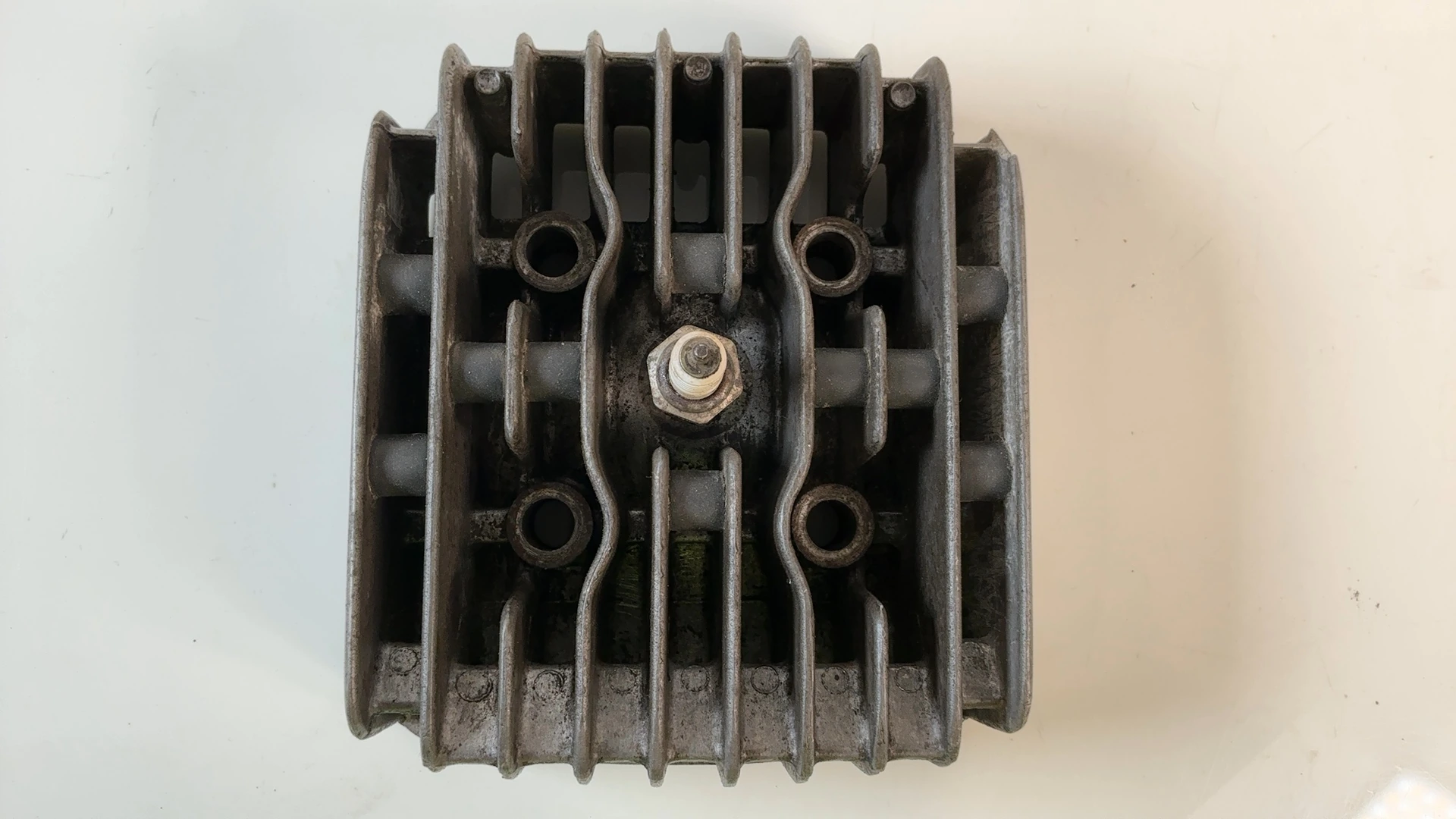 Kawasaki KH125 KH 125 125cc Cylinder Head 1975-1998 OEM 11001-1099