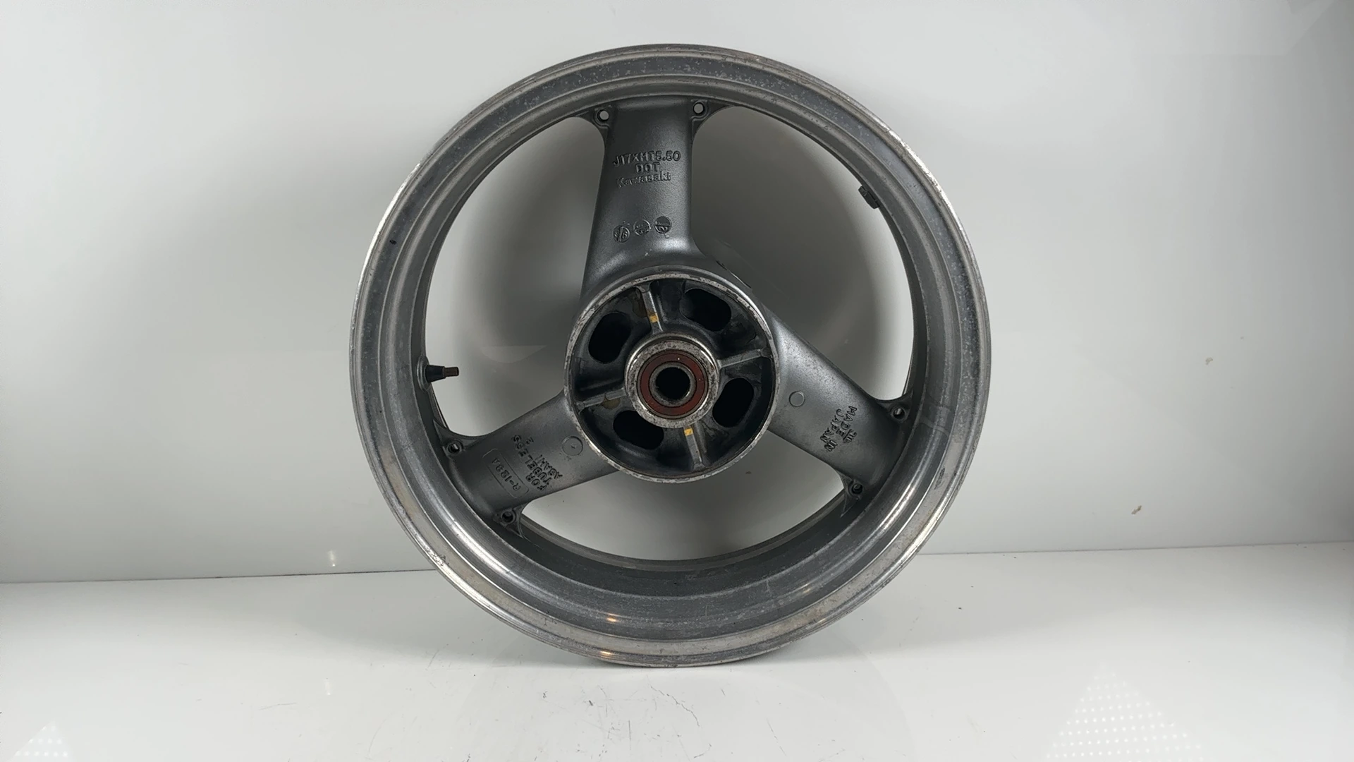Kawasaki ZXR750 Ninja ZX750L 750CC Rear Wheel Rim 1993-1995 OEM 41073-1547-CJ - Image 2