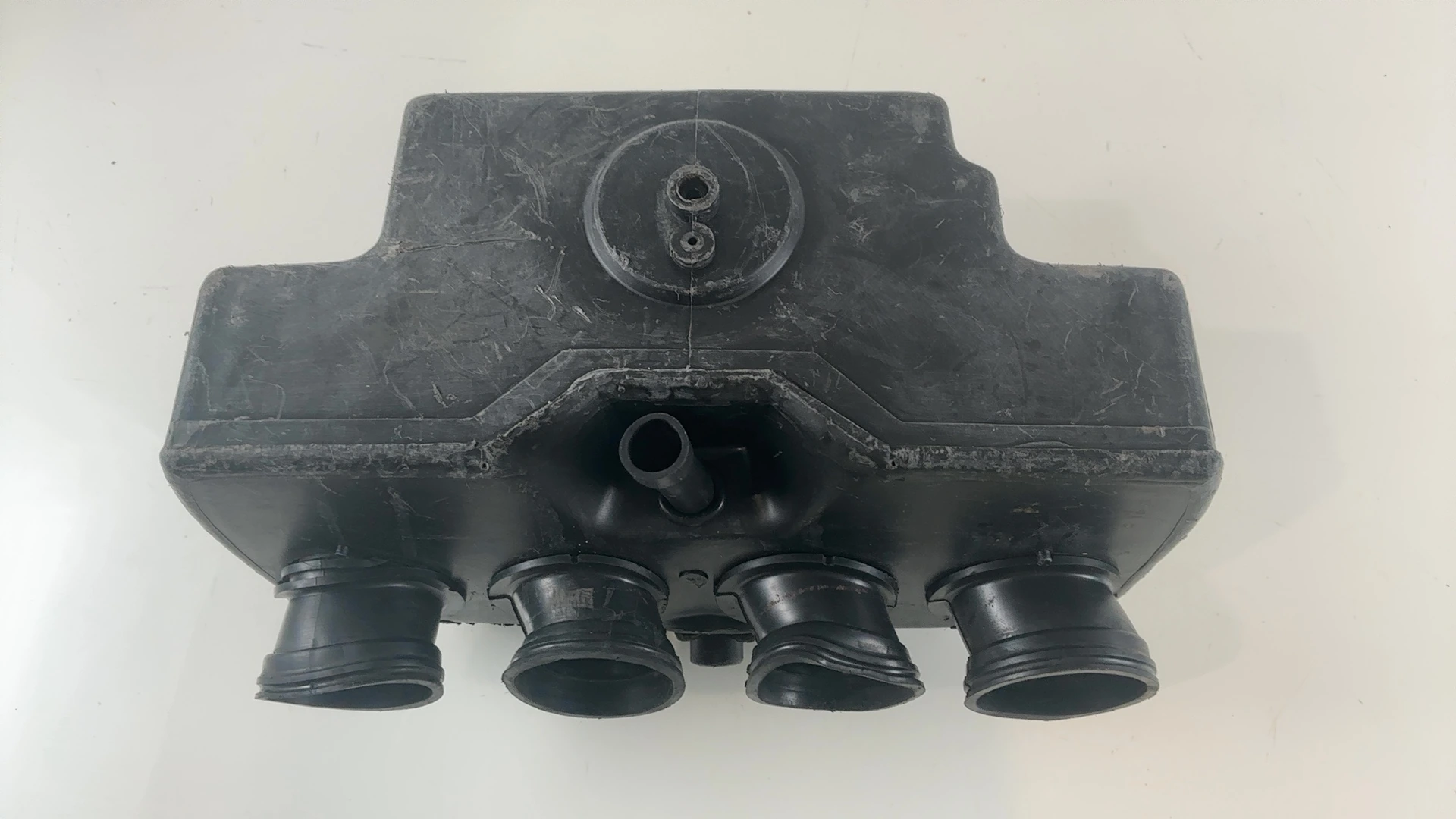 Kawasaki KZ750 LTD KZ750H 750cc Air Filter Box 1980-1983 OEM 11010-1056 - Image 2
