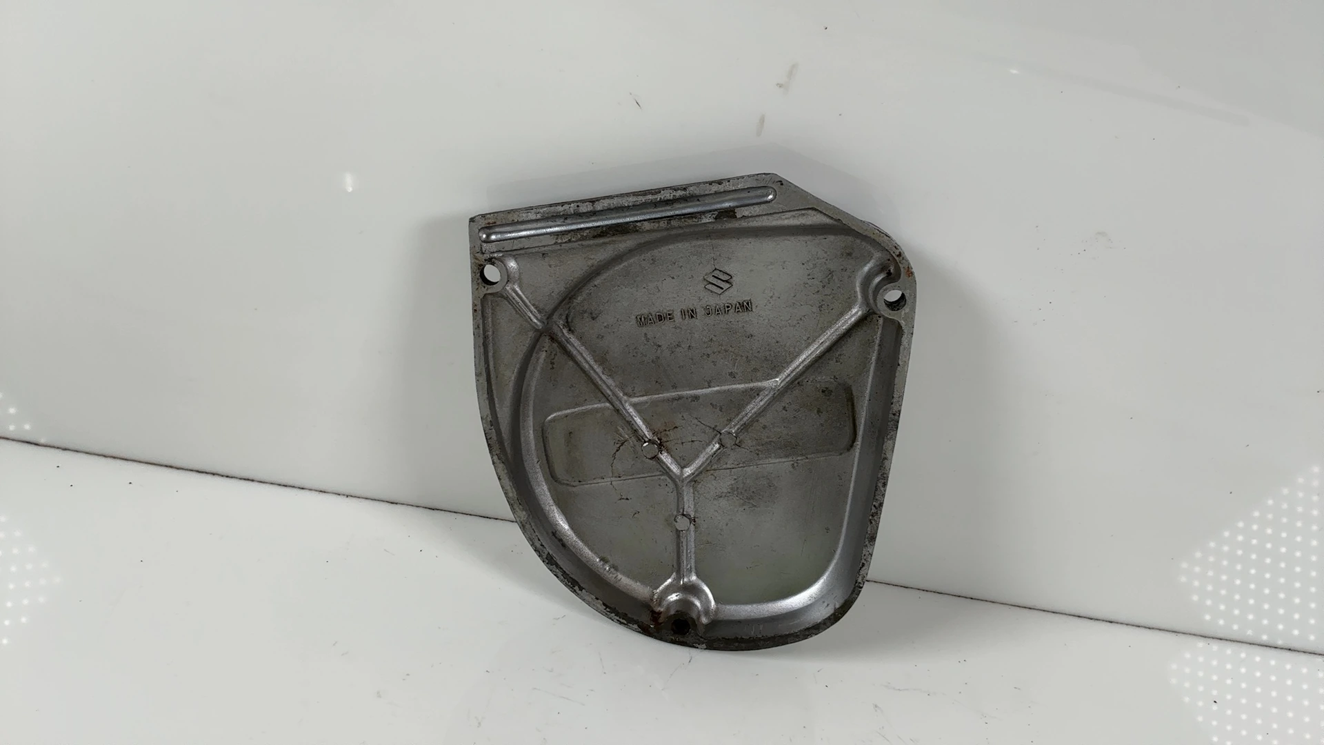 Suzuki GP100 GP125 100cc 125cc Carburetor Cover 1978-1993 OEM 11383-39110 - Image 2