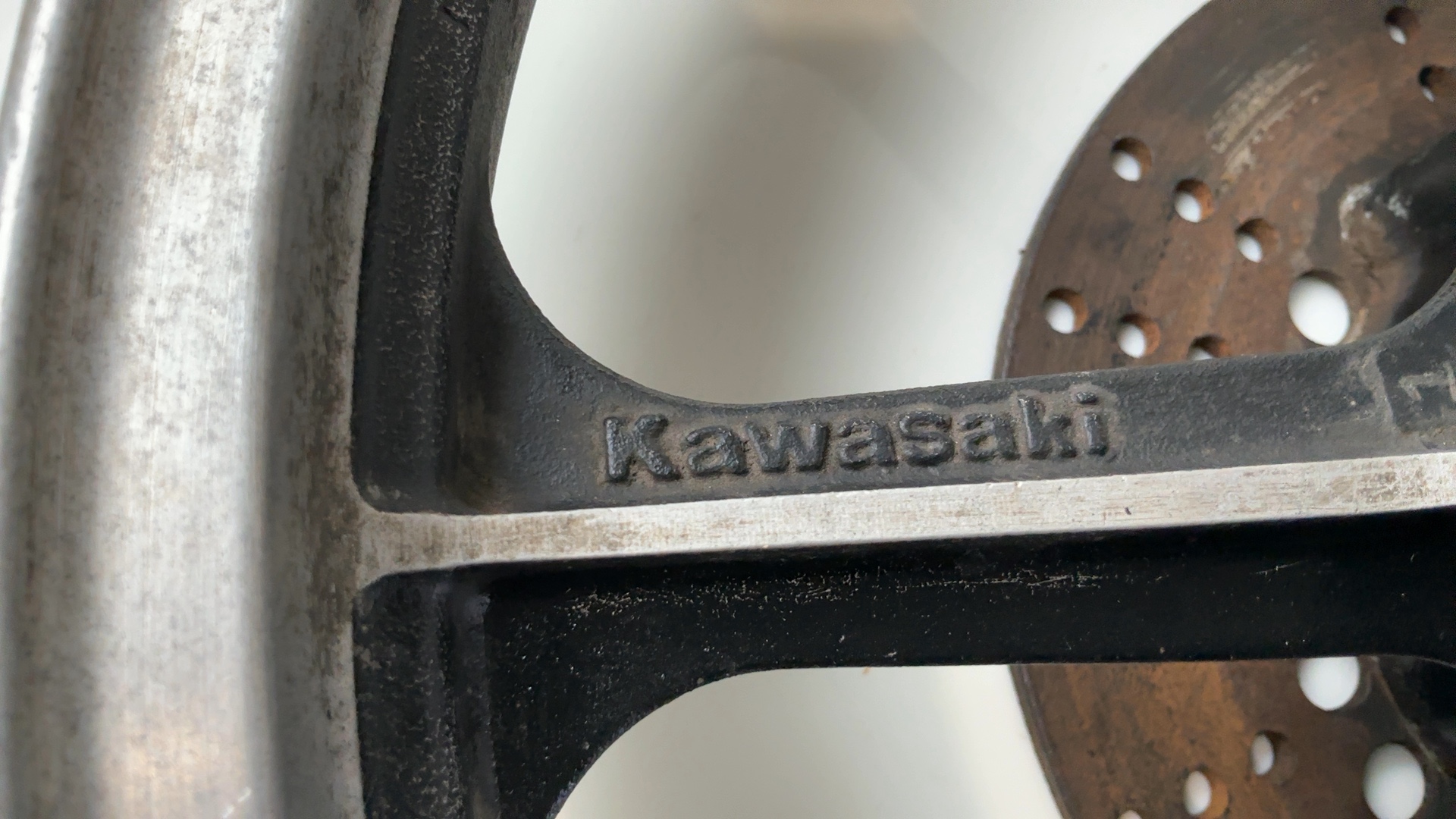 Kawasaki GT750 GT 750 Z750P 750cc Rear Wheel Rim 1982-1994 OEM 41073-1135-2 - Image 10
