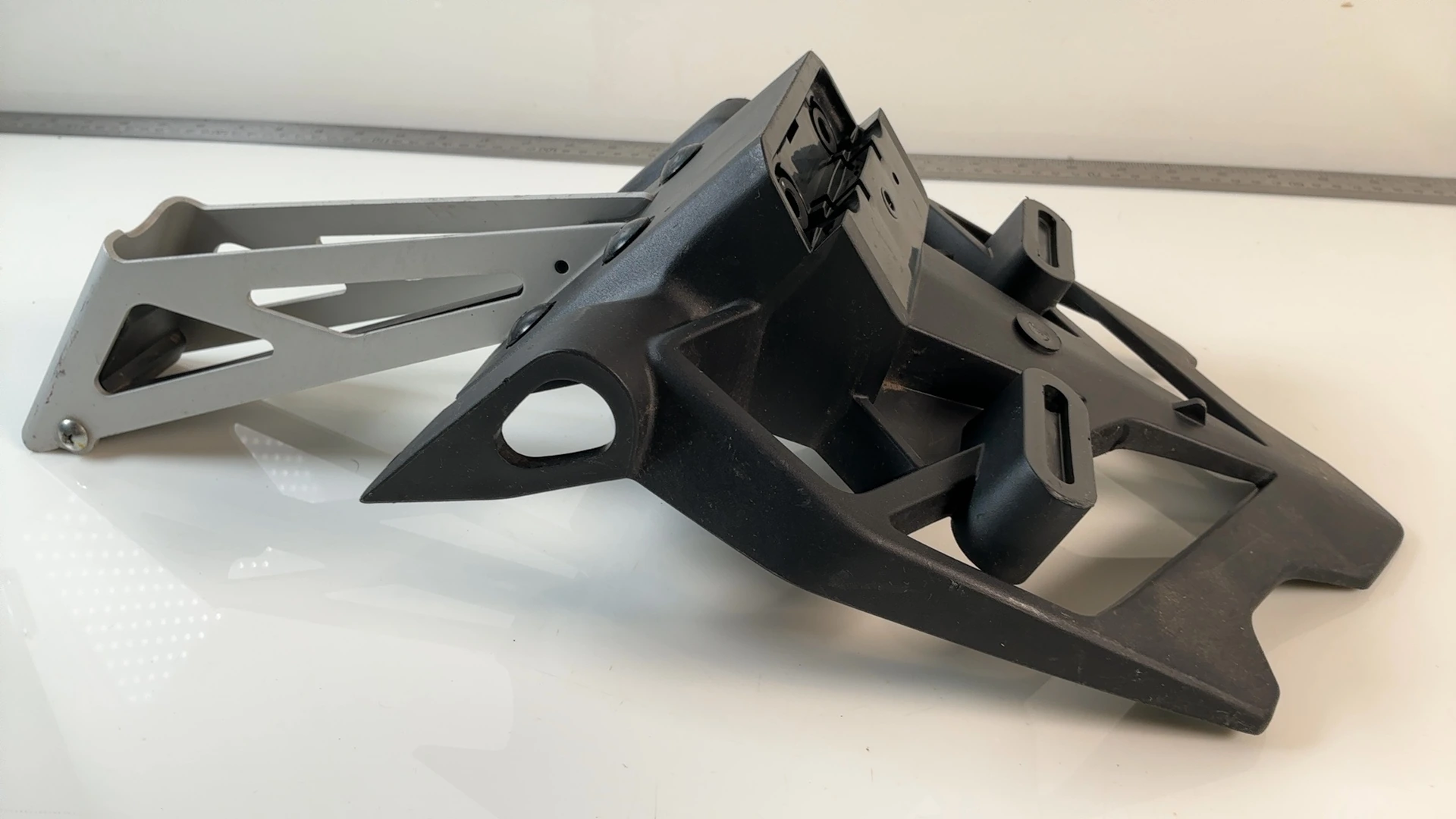 Yamaha YZF R1 14B 1000cc Number Plate Holder Tail Tidy 2009-14 OEM YZFR1 14B 1KB - Image 4