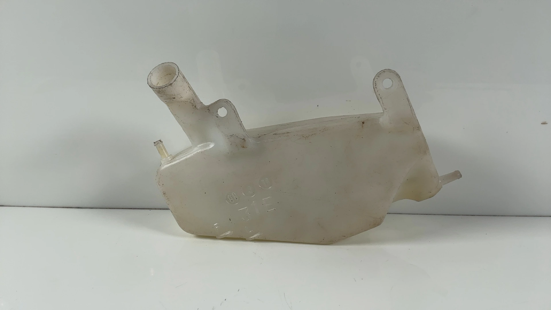 Title: Suzuki RF900R RF 900 900CC Coolant Overflow Tank 1994-97 OEM 17910-31E00 - Image 2