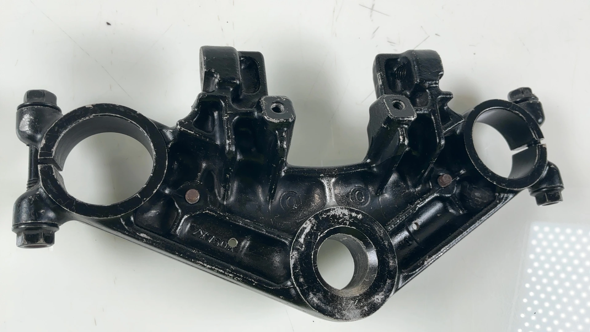 Kawasaki GPZ1100 ZX1100A 1100 CC Upper Triple Tree Clamp 1983-85 OEM 44039-1072 - Image 6