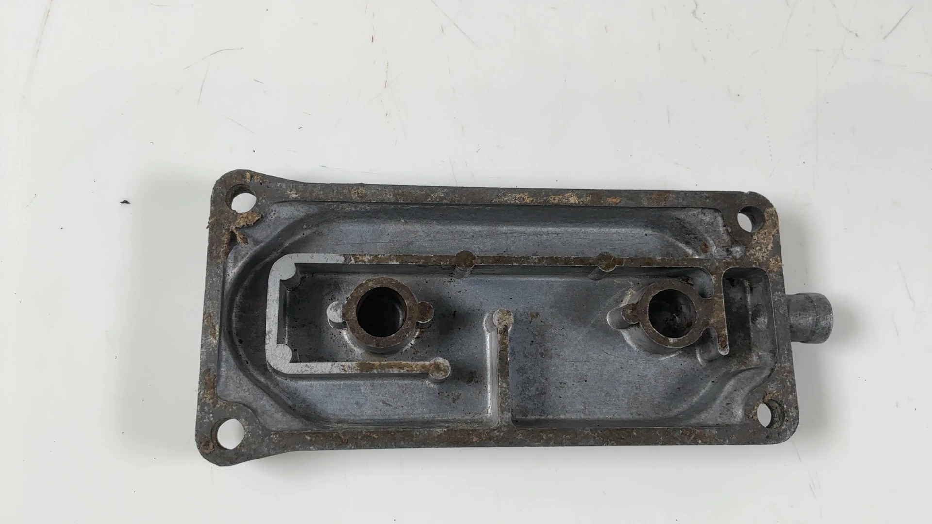 Suzuki GS1100 GS1100E 1100 Crankcase Breather Cover 1981-1983 OEM 11176-45402 - Image 7