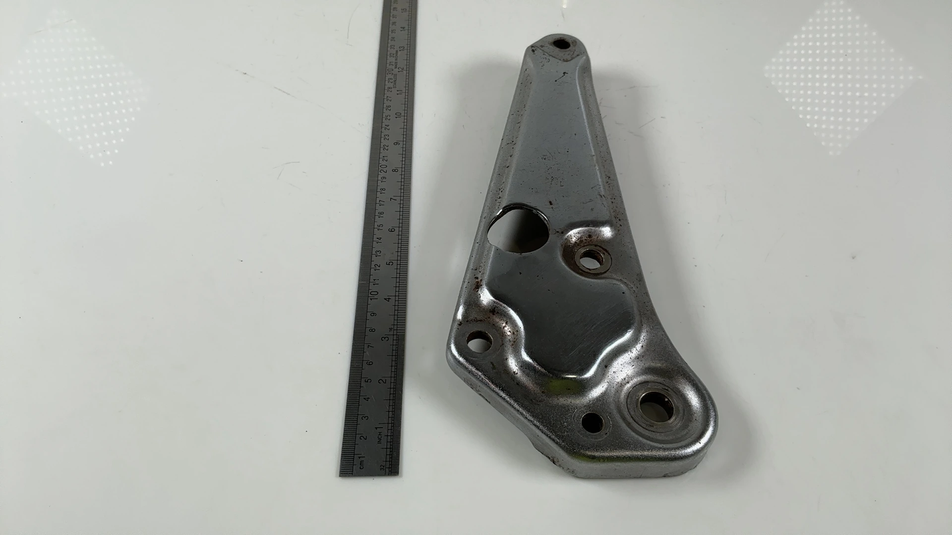 Suzuki GSX400L GSX400 400cc Right Front Footrest Peg Bracket 1979-82 43810-44102 - Image 4