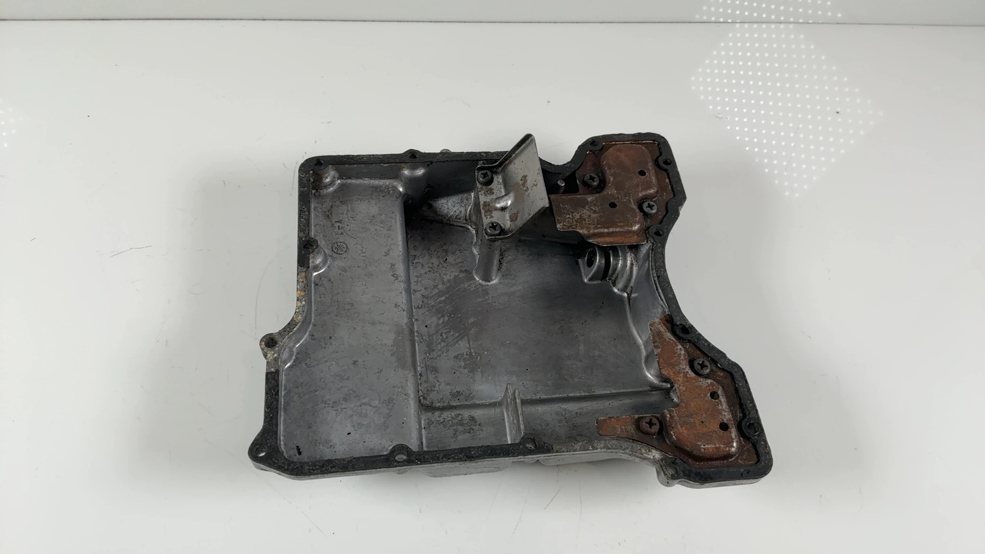 Yamaha XS1100 XS1100G 1100CC Oil Pan Sump 1980 1981 OEM 2H7-13417-00-00 - Image 8
