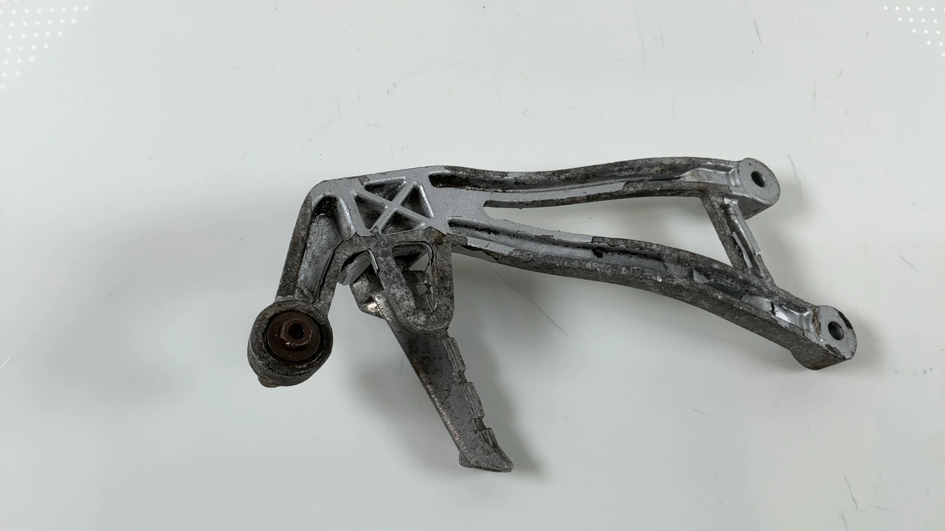Peugeot XR6 XR50 50cc Rear Right Foot Peg Hanger Bracket 2002-2007 OEM 754508 - Image 4