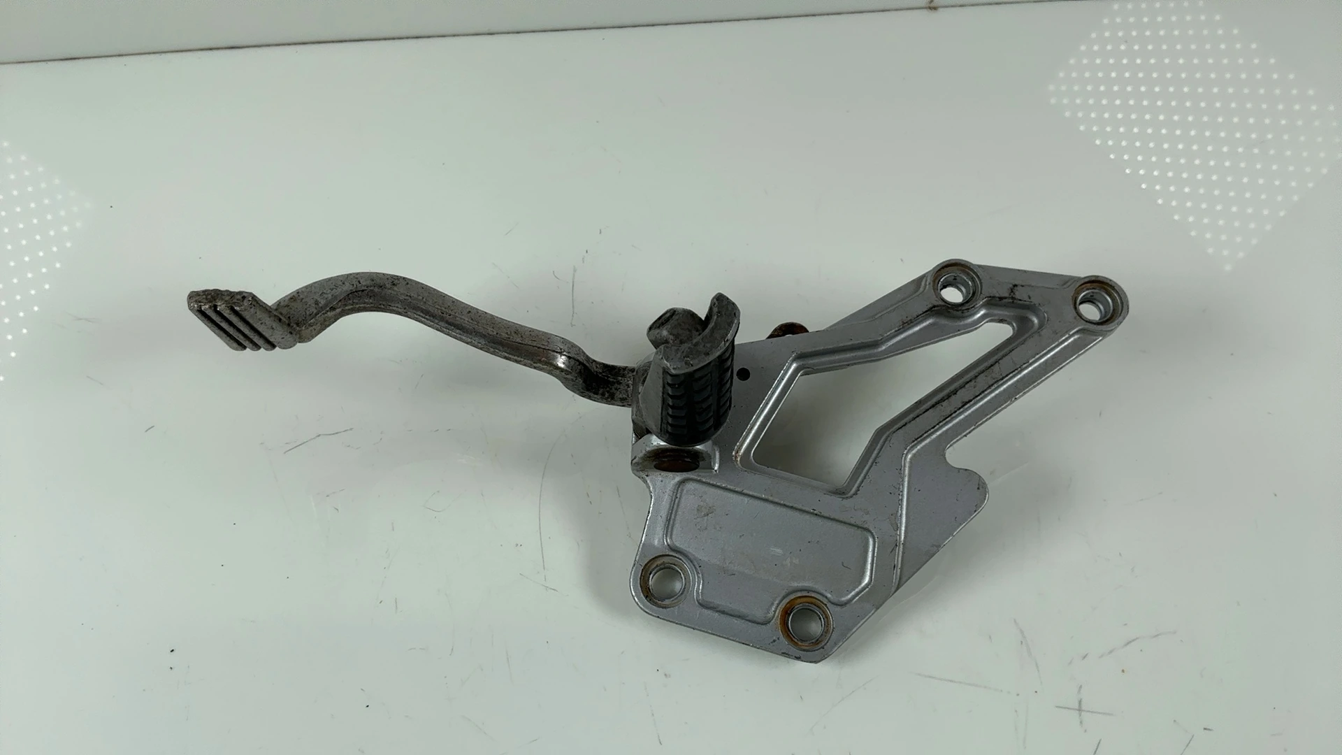 Kawasaki Ninja ZX750F 750CC Front Right Footrest Bracket 1987-90 OEM 35011-1315