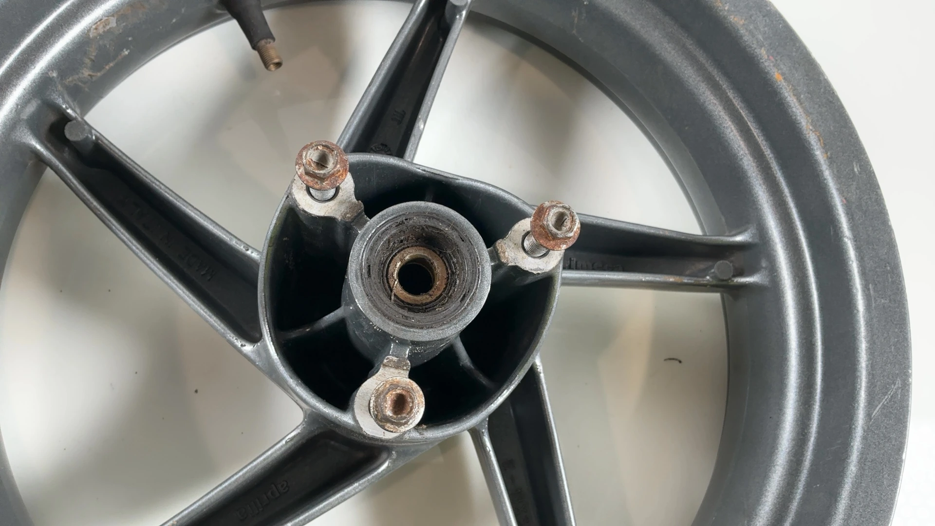 Aprilia SR 125 125CC Front Wheel Rim 1999-2001 OEM 8208705 Grimeca 13x3.50 - Image 10