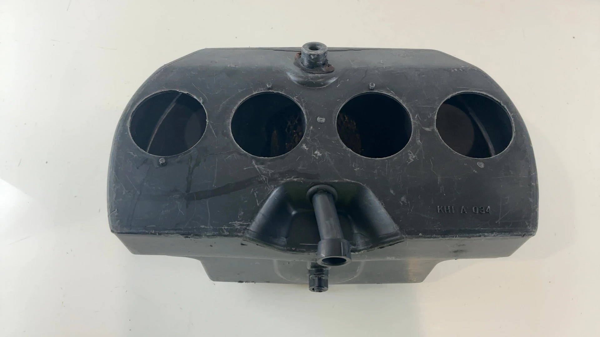 Kawasaki GPZ750 ZX750A 750cc Air Filter Box 1983-1985 OEM 11011-1511