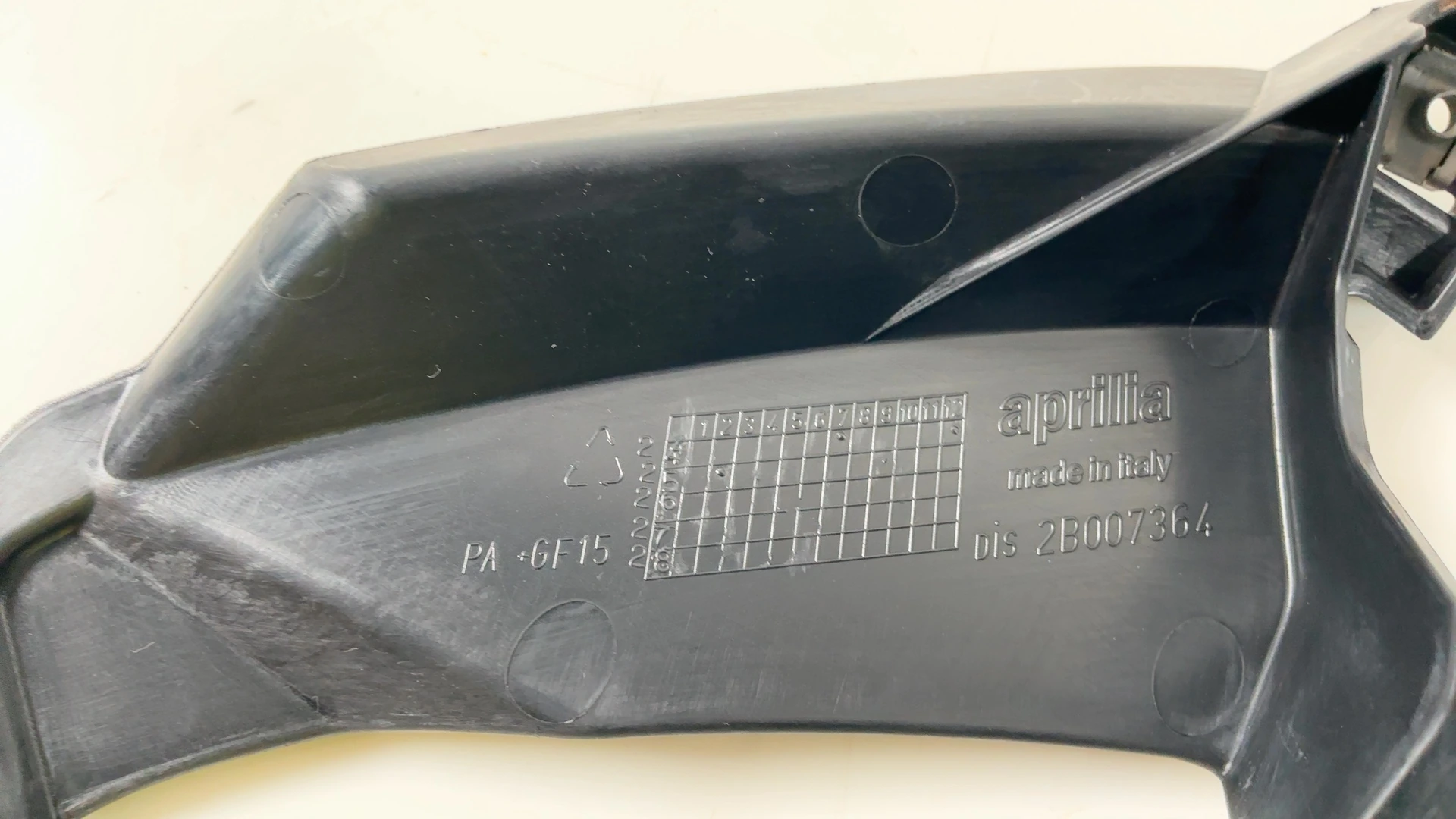 Aprilia RS Tuono 660 Rear Inner Tail Cover Fairing 2020-2026 OEM 2B007364 - Image 4