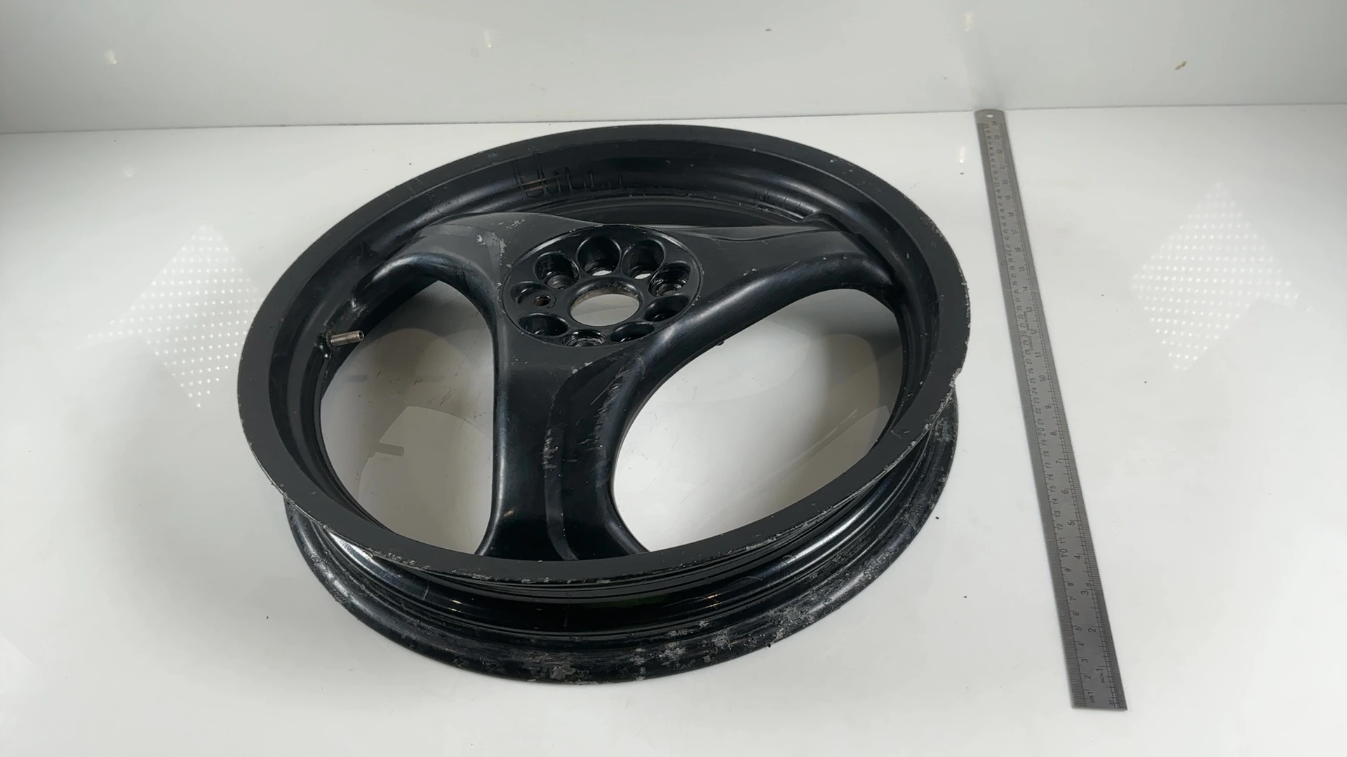 Aprilia RS 50 RS50 50cc Rear Wheel Rim 1993 1994 OEM AP8208337 - Image 3