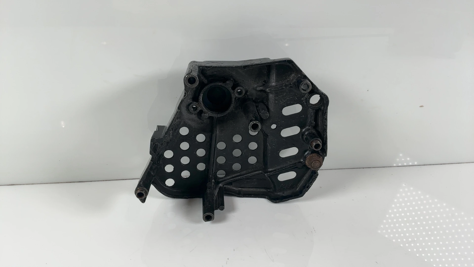 Suzuki GSX600F Katana GN72A 600cc Engine Sprocket Cover 1989-97 OEM 11361-20C02 - Image 2
