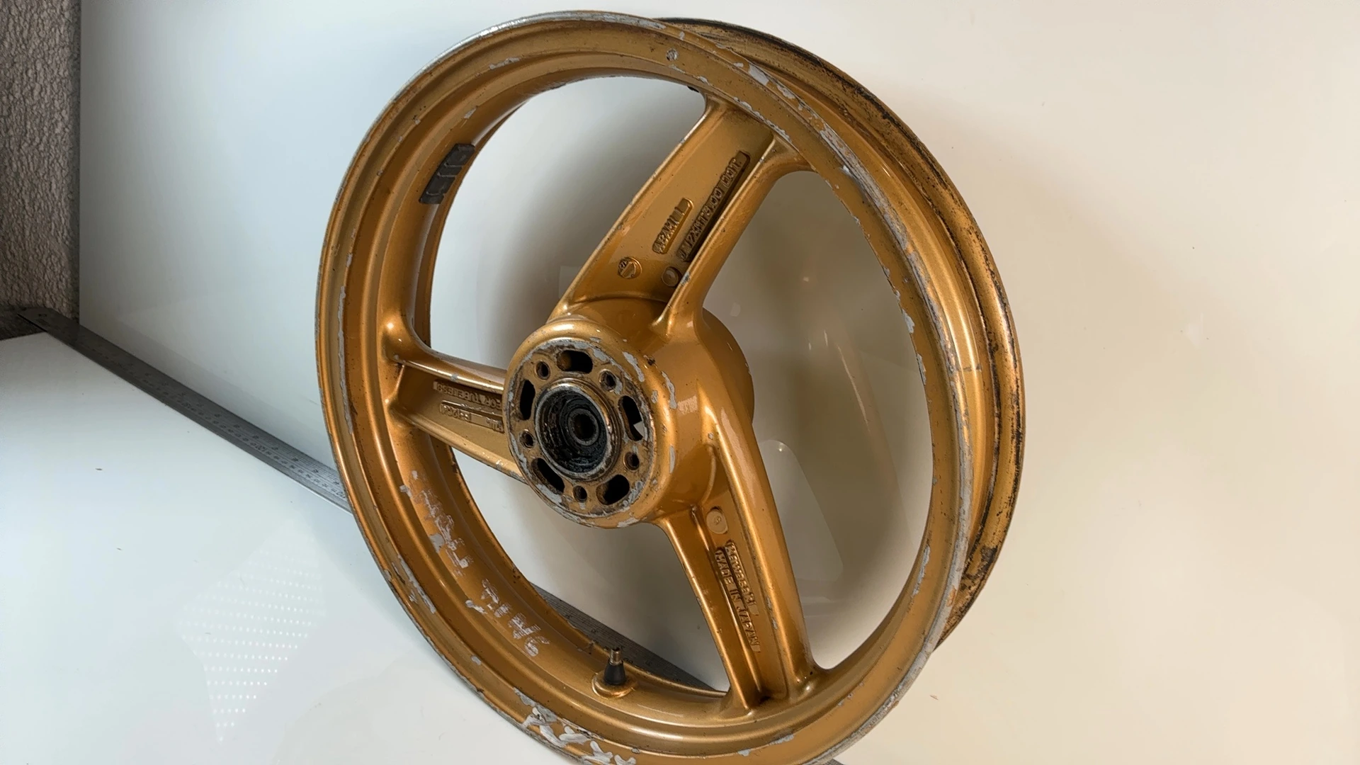 Kawasaki Ninja GPZ900R ZX900A 900cc Front Wheel Rim 1990-2003 OEM 41073-1365-50 - Image 4