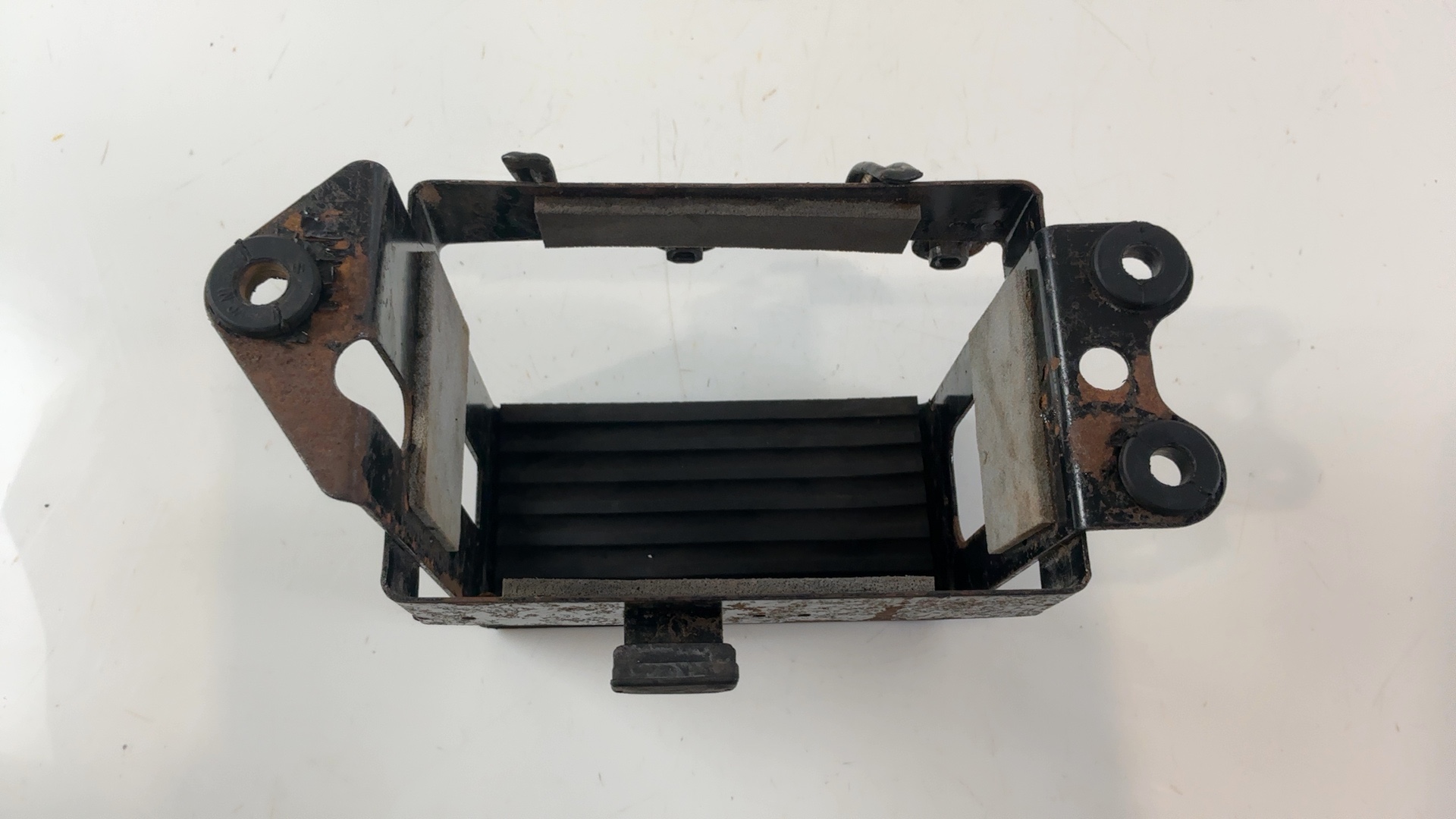 Suzuki GS750 GS750E 750 CC Battery Box Holder Tray 1976-1983 OEM 41500-45000 - Image 6