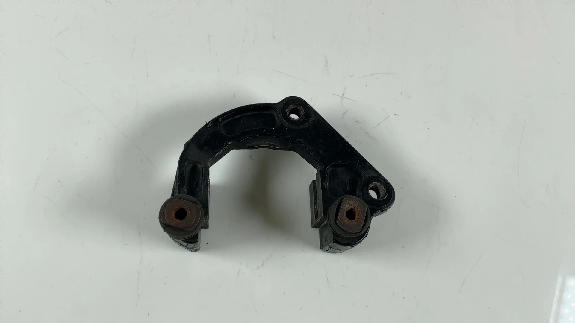 Suzuki GSX750ES GR72A 750cc Front Brake Caliper Bracket 1983-86 OEM 59301-45841 - Image 6