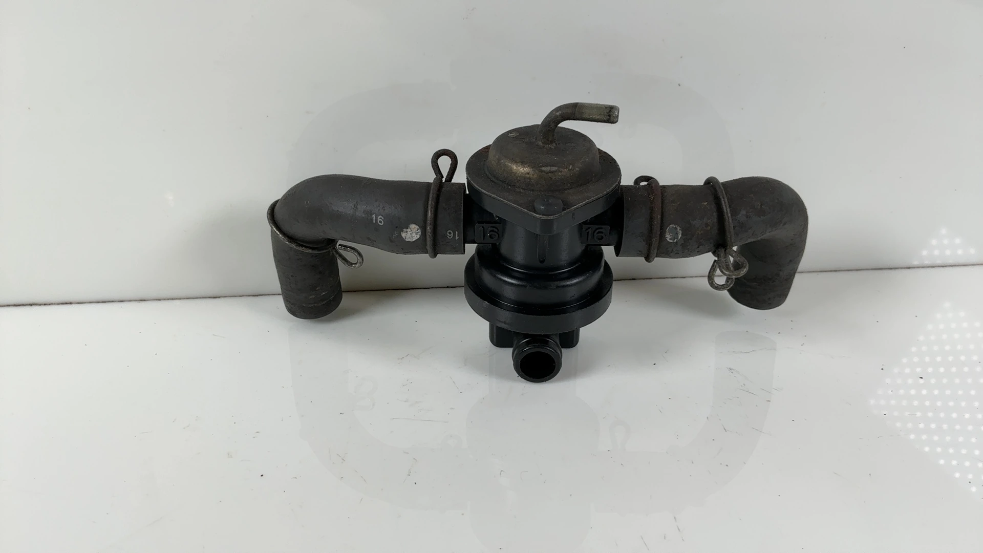 Honda CBR600F CBR600F4 600 CC Secondary Air Valve 1999 2000 OEM 18650-MBW-003 - Image 2