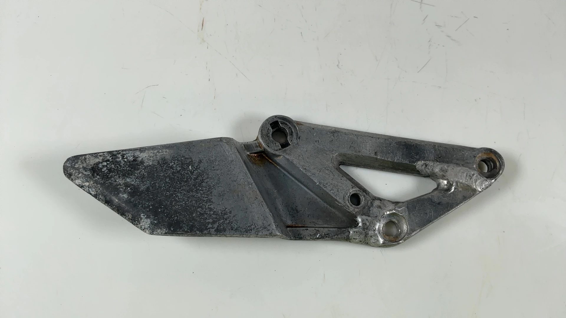 Suzuki RGV250 VJ22 250cc Front Left Rider Footrest Bracket 1991-1996 43821-22D02 - Image 6