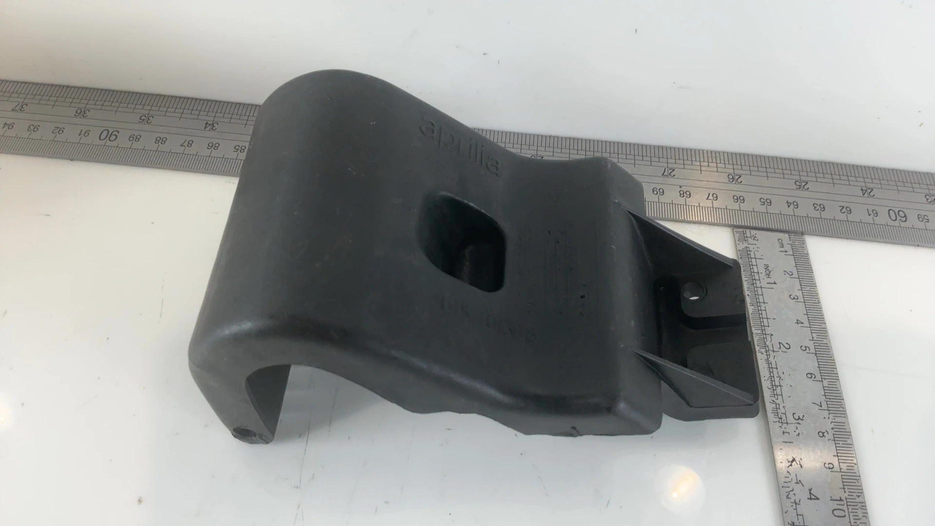 Aprilia SR 50 CC Seat Hinge Bracket 1997 1998 OEM AP8238681