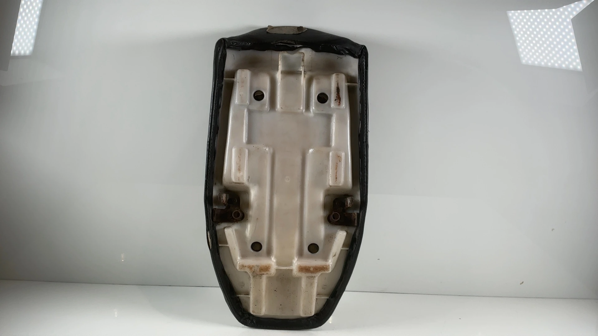 Yamaha RZ250RR 51L 250cc Motorcycle Seat 1983 1984 OEM 29L-24730-00 - Image 2