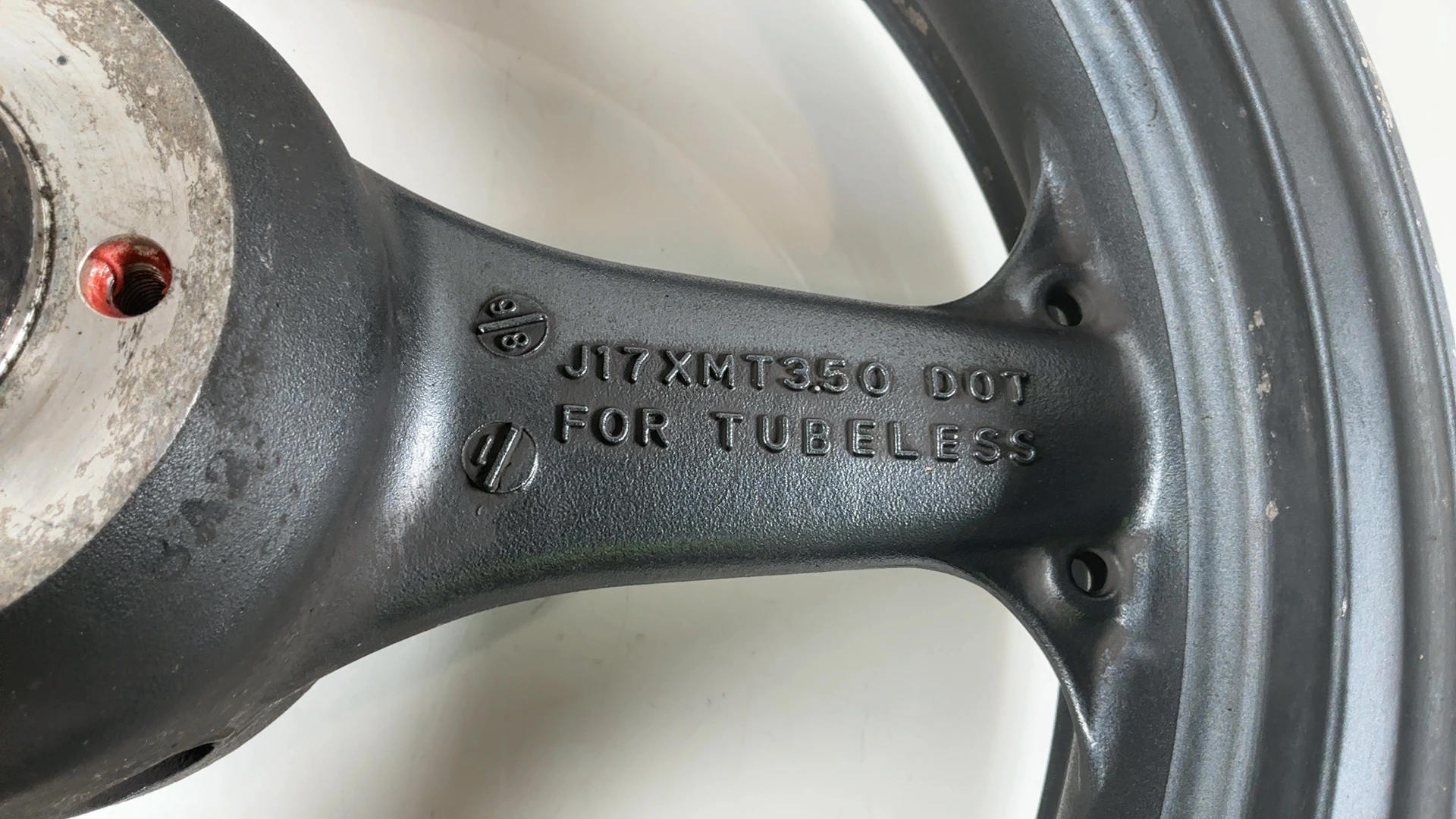 Kawasaki Ninja ZX6R ZX600 600cc Front Wheel Rim 1998-2002 OEM 41073-1633 - Image 6