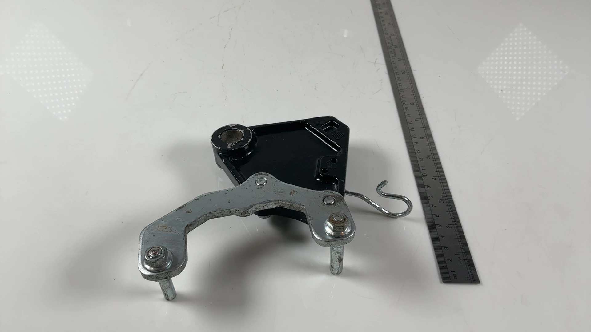 Hyosung GT650R GT650 650cc Rear Brake Caliper Bracket 2005-16 OEM 69340HM8170120 - Image 3