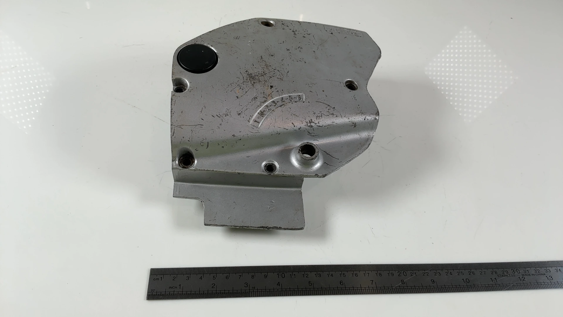 Yamaha XS400 XS400S 400cc Left Engine Sprocket Cover 1977-1982 OEM 1L9-15411-11 - Image 5