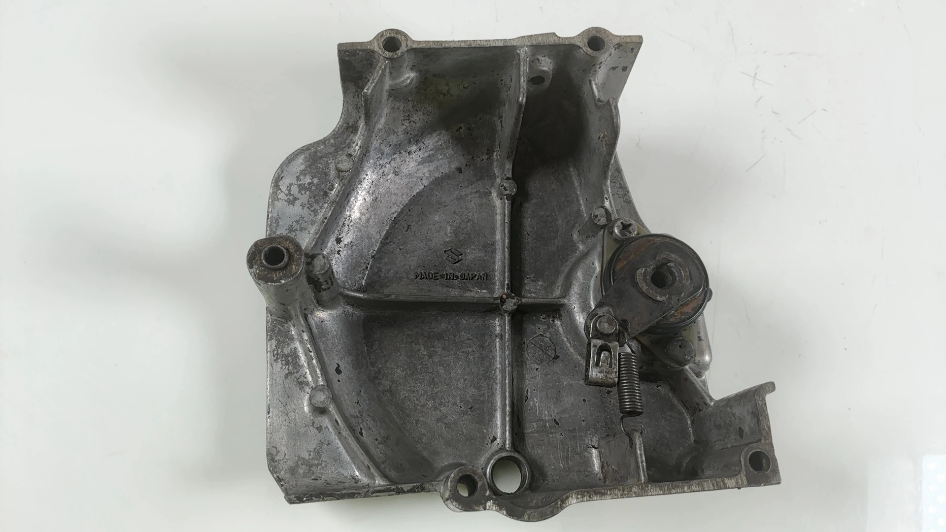 Suzuki GS400 GS400X 400cc Front Sprocket Engine Cover 1976-1979 OEM 11300-44820 - Image 7