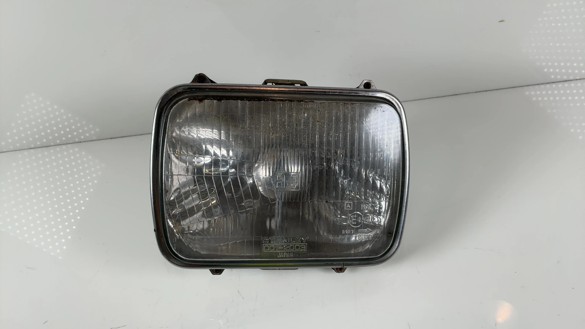 Honda VT500E VT500 500cc Headlight Lamp 1983-1988 OEM 33120-MB0-771 - Image 2