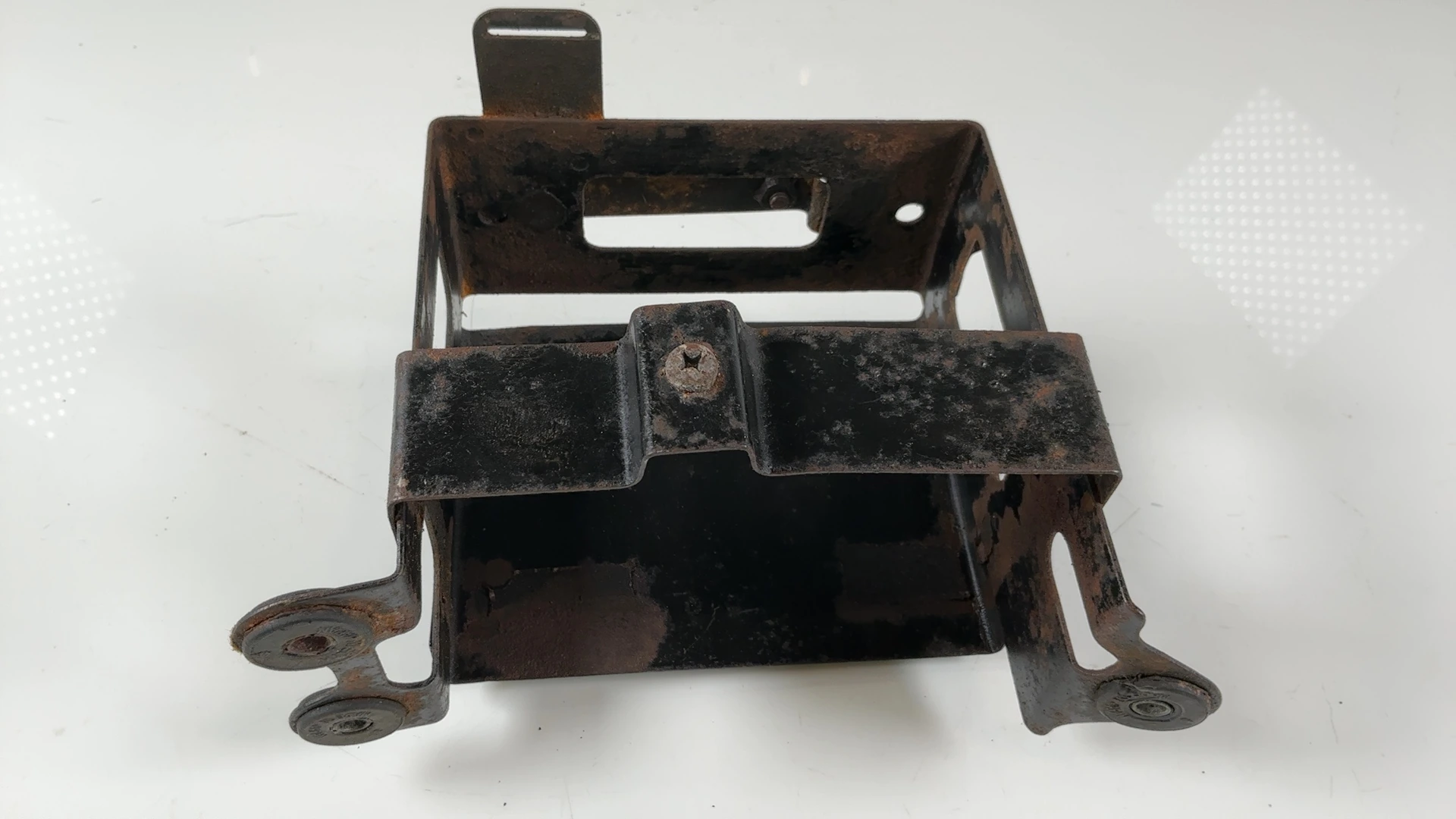 Suzuki GS850 GS850G 850cc Battery Box Holder Tray 1979-1983 OEM 41540-45110