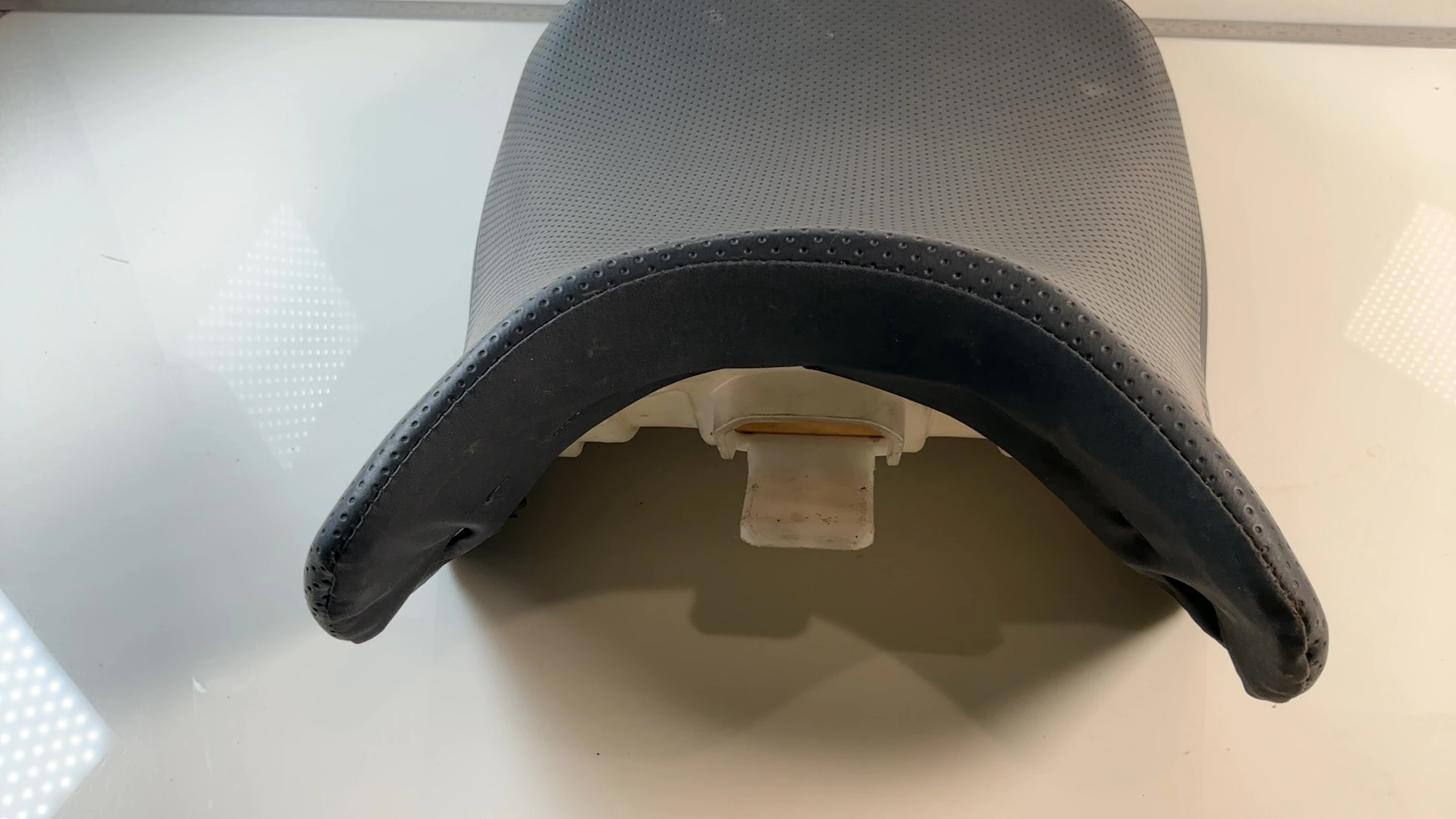 Suzuki Bandit GSF600 GSF600S 600cc Motorcycle Seat 2000-2004 OEM 45100-31F00 - Image 5