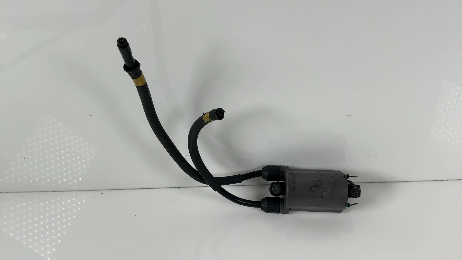 Kawasaki Ninja ZX6R ZX600G 600cc Ignition Coil 1998 1999 OEM 21121-1277 - Image 1