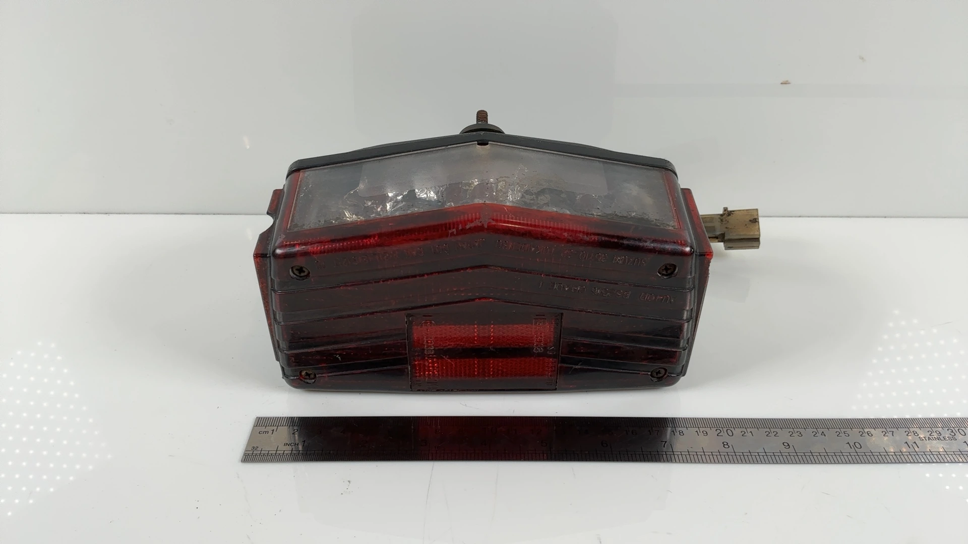 SUZUKI GSX400 1st Gen Tail Light 1980-1982 OEM 35710-32410 - Image 7