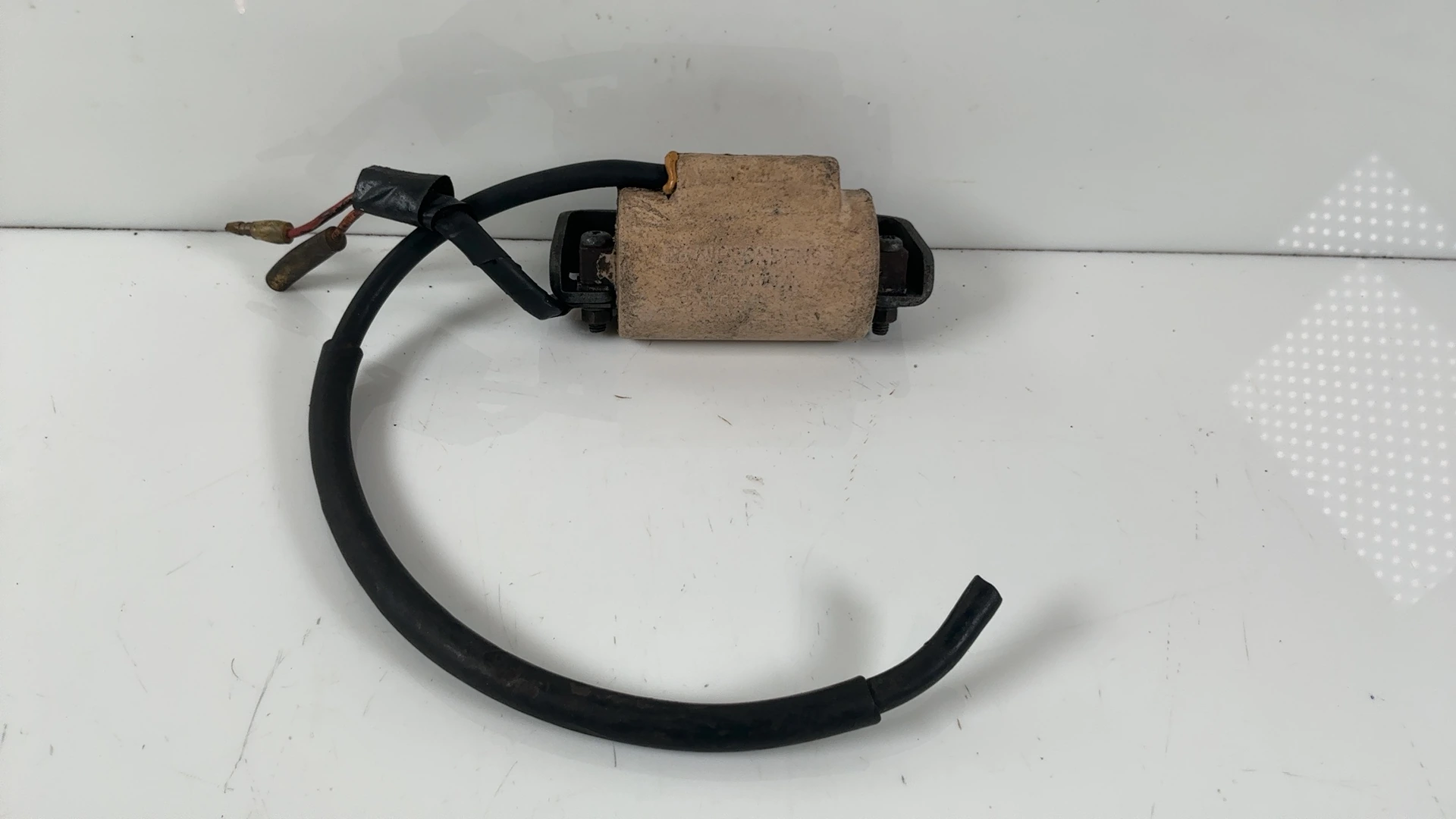 Yamaha XS400 XS400S 400cc Ignition Coil 1977 1978 OEM 1L9-82310-51