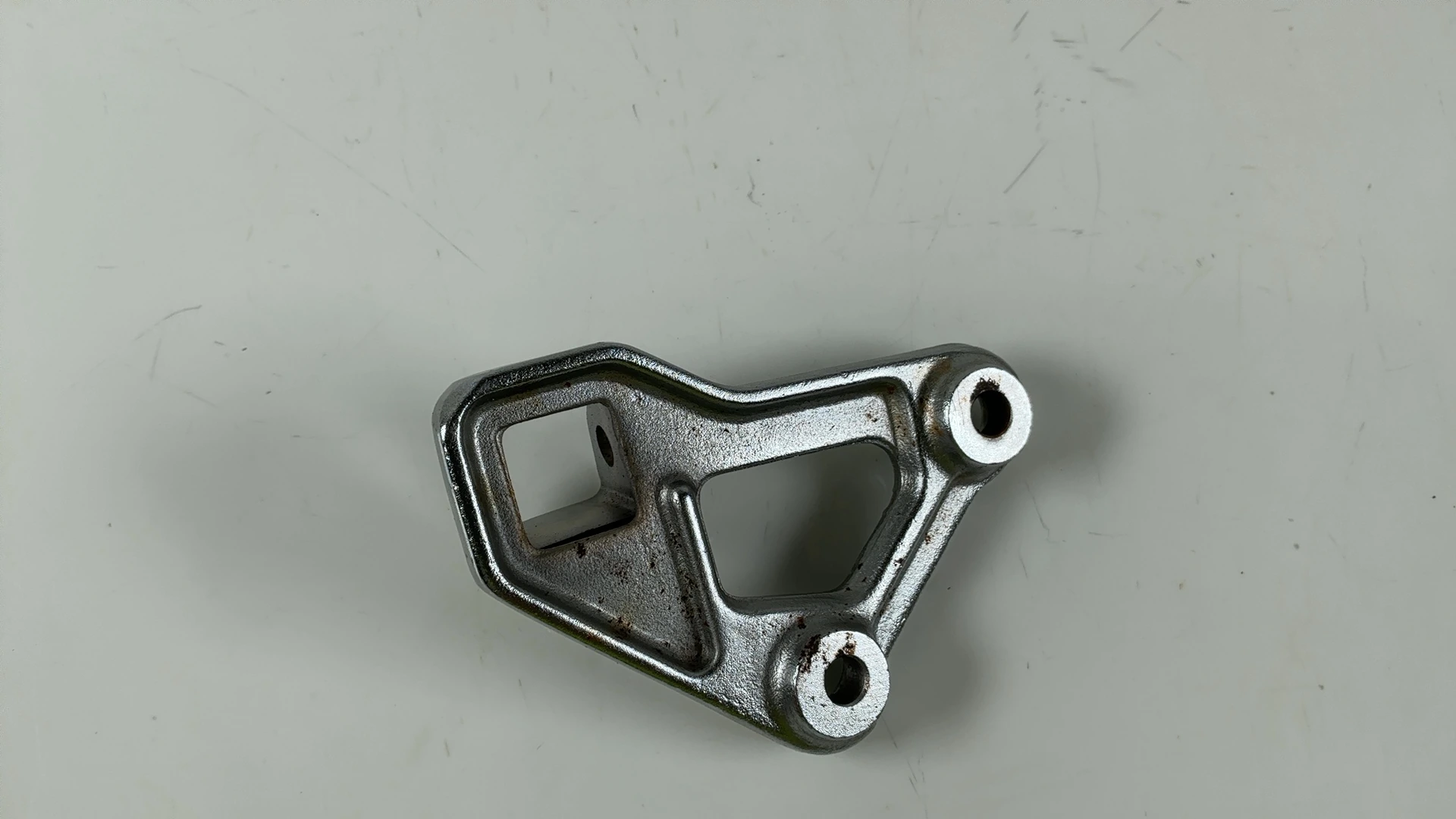 Honda V45 Magna VF750C Front Left Footrest Peg Mount Bracket 1982-84 50645-MB1-0 - Image 6