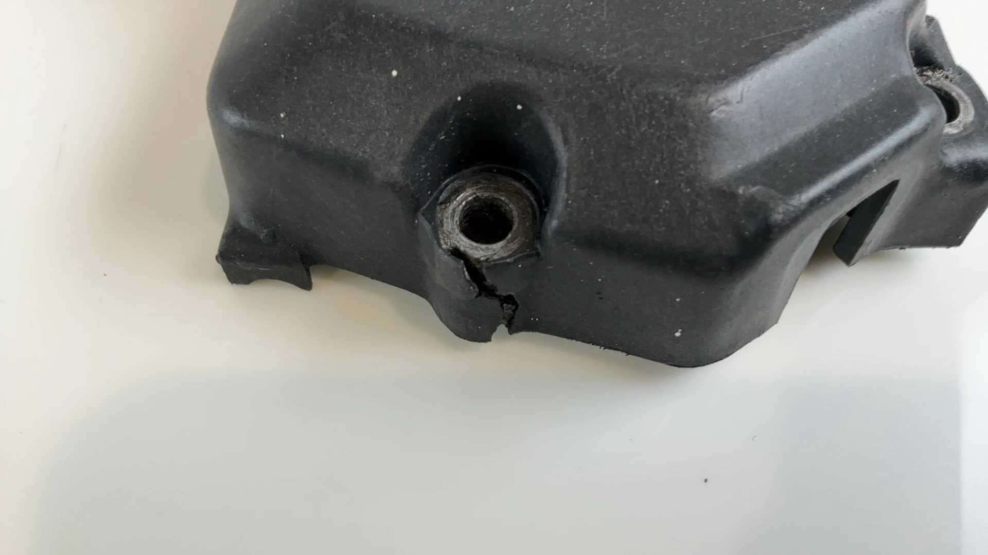 Yamaha RD125LC RD125 DT125LC 125 CC Oil Pump Cover 1982-1987 OEM 10V-15416-00-00 - Image 5