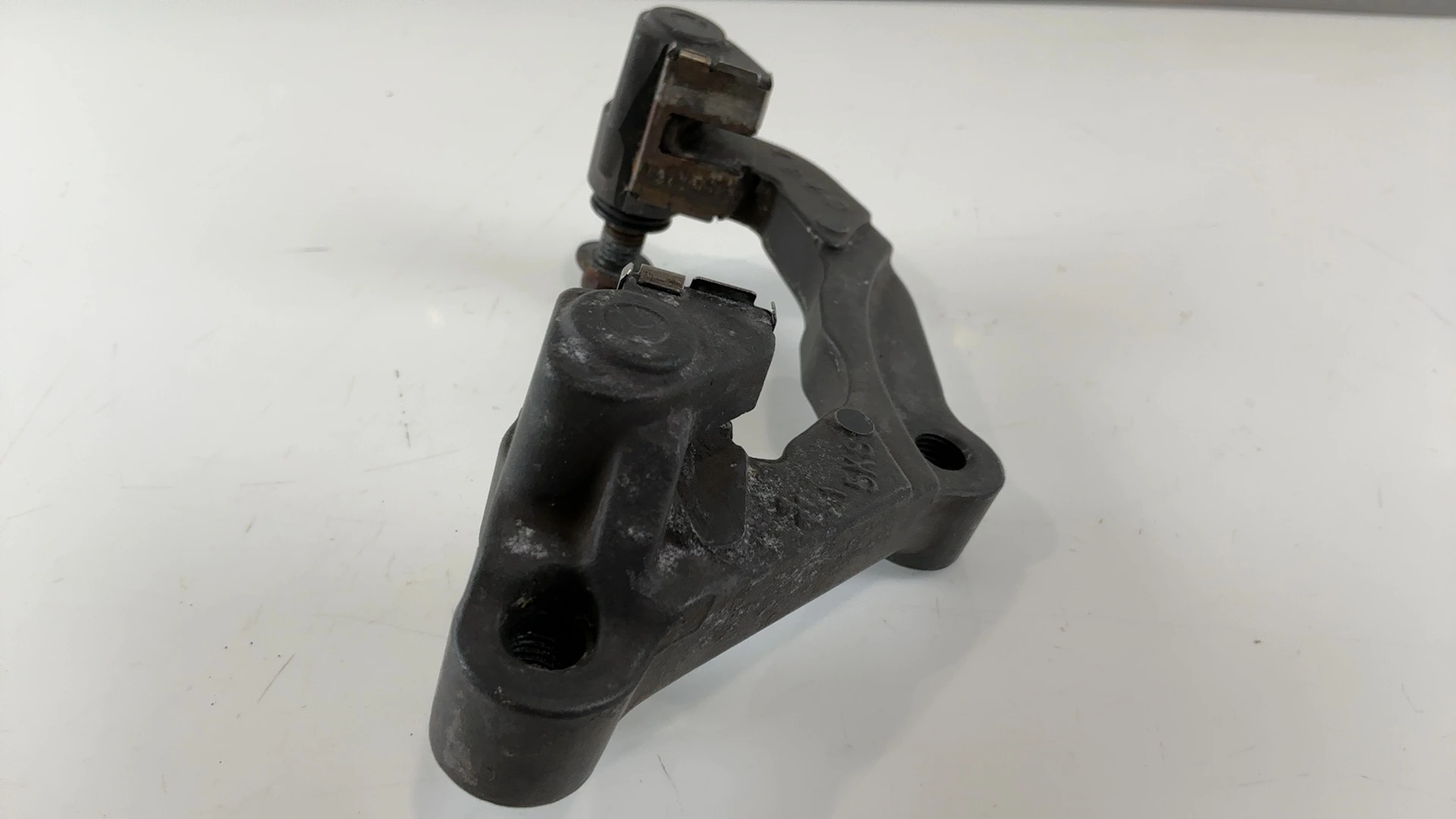 Yamaha XJ6 Diversion 600 CC Rear Brake Caliper Bracket 2009-16 OEM 20S-2580U 5KB - Image 3