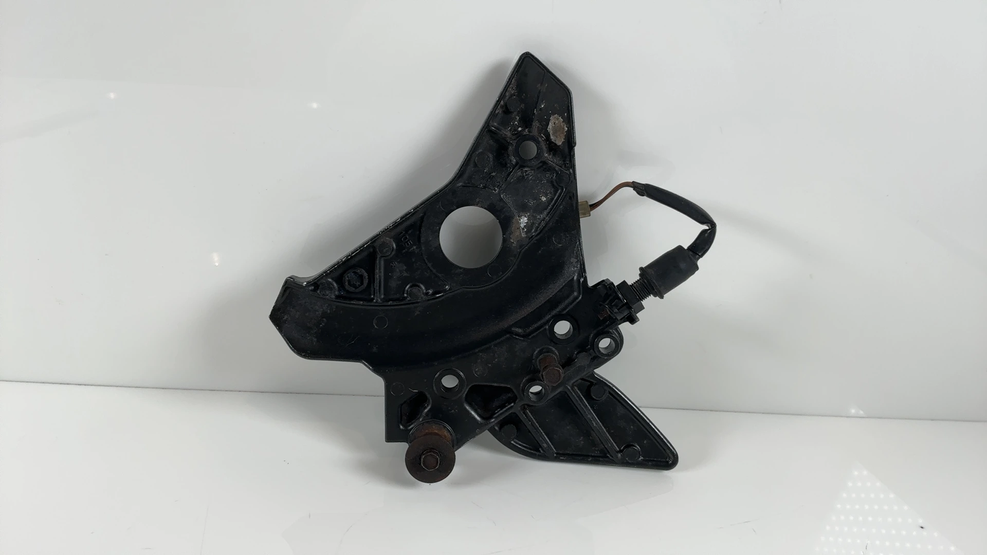 Kawasaki ZR-7 ZR750 750cc Front Right Footrest Bracket 1999-2005 35063-1051-EZ - Image 8